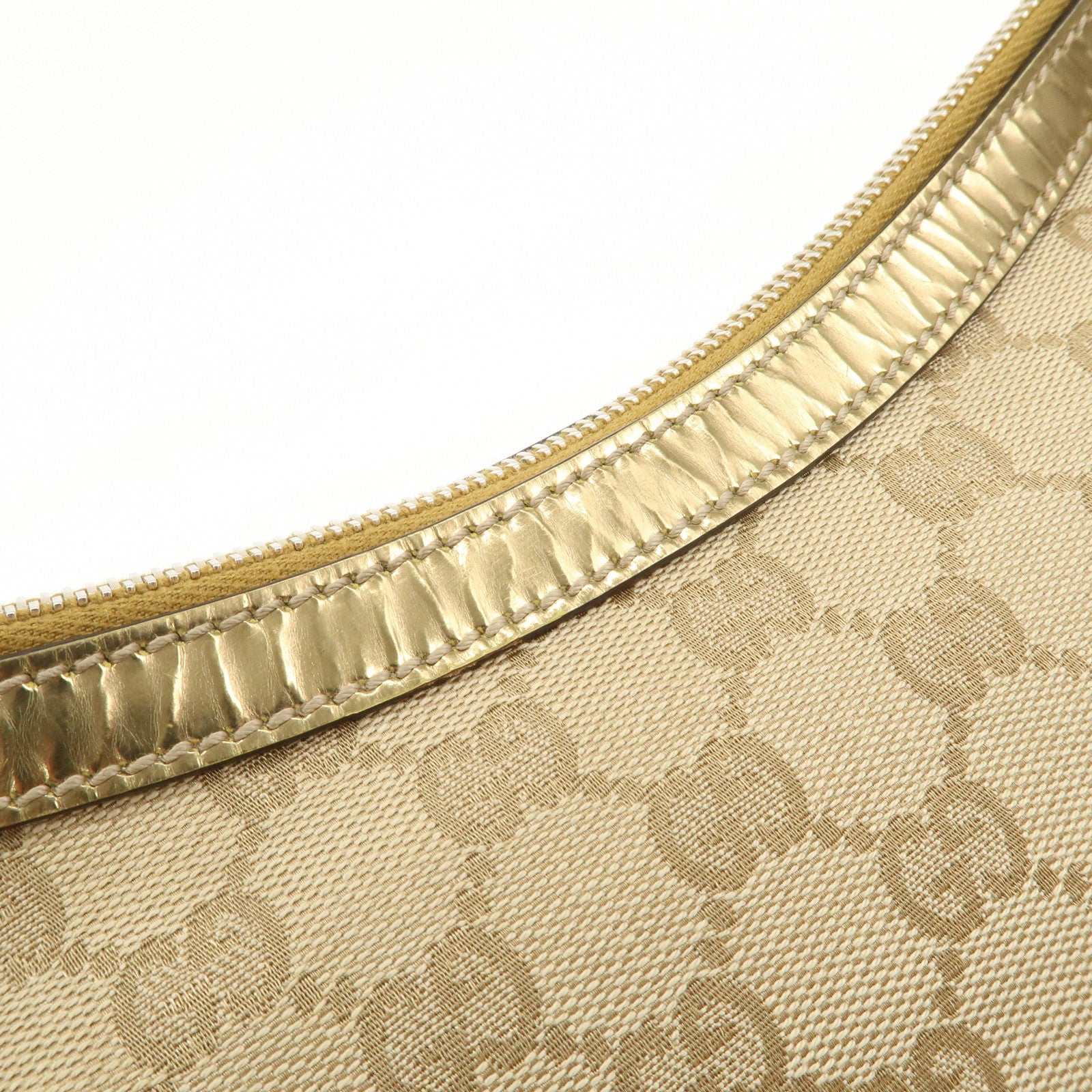 GUCCI GG Canvas Patent Leather Shoulder Bag Beige Gold 181092 Used