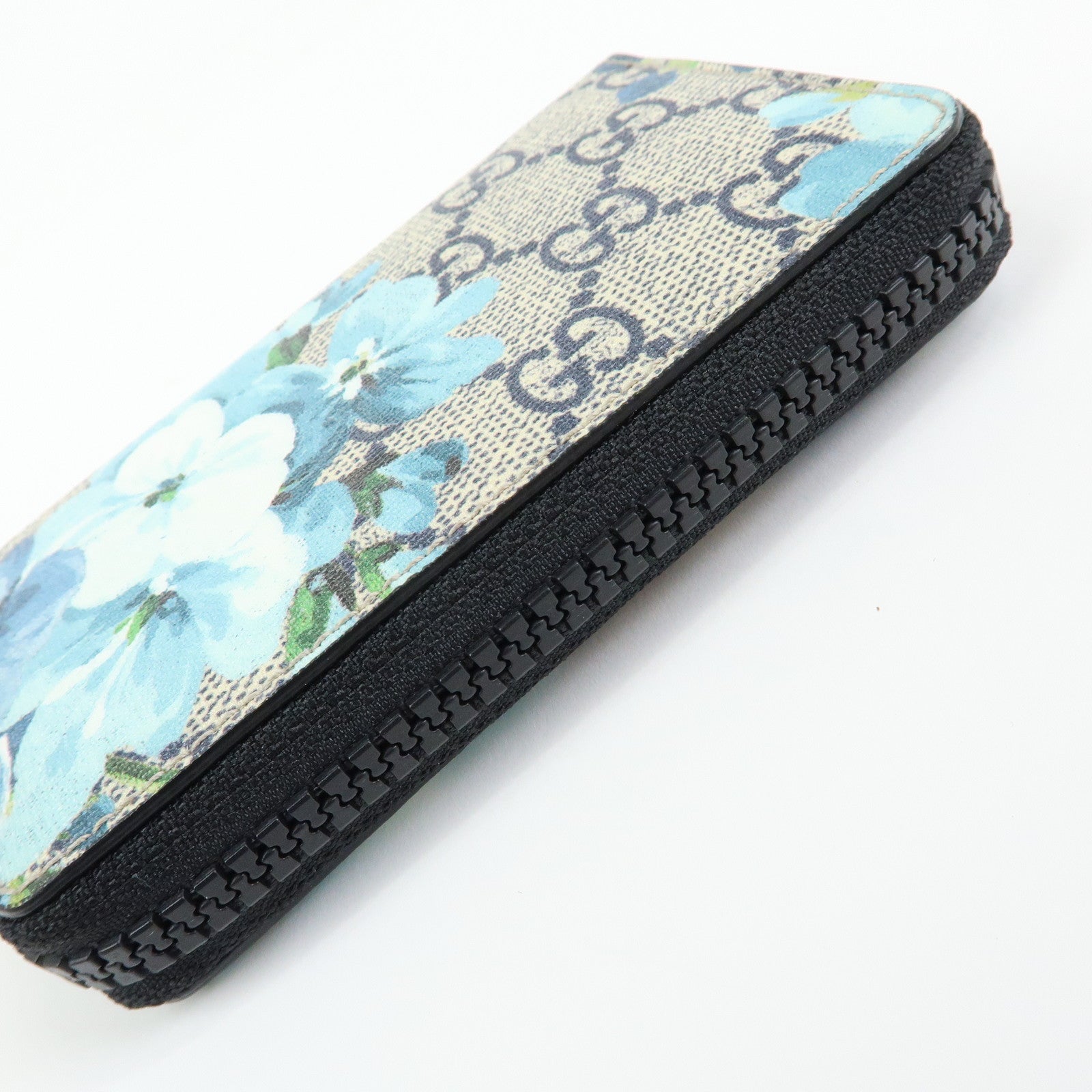 GUCCI GG Blooms GG Supreme Leather Card Case Beige Navy 410220