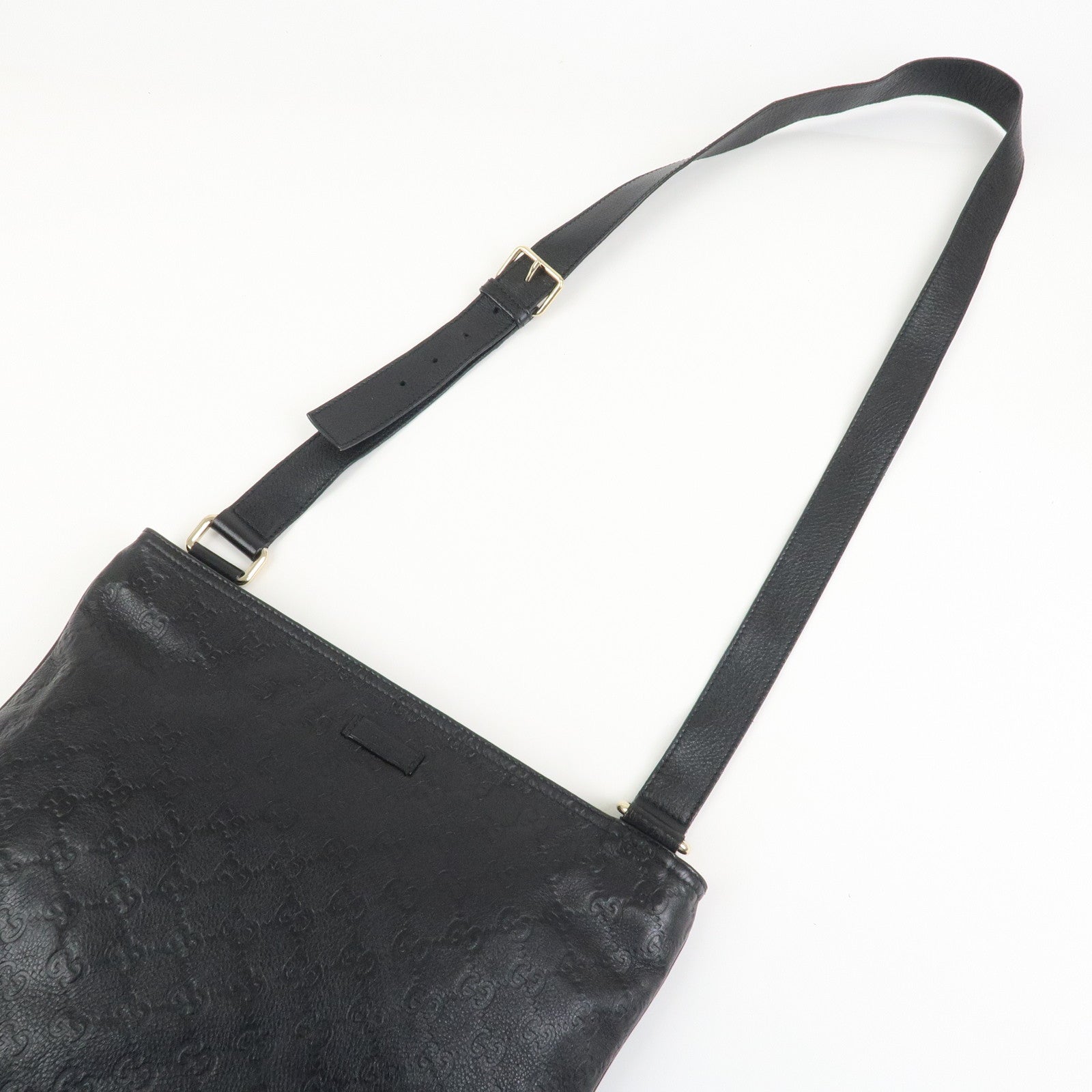 GUCCI Guccissima Leather Shoulder Bag Crossbody Bag Black 201446