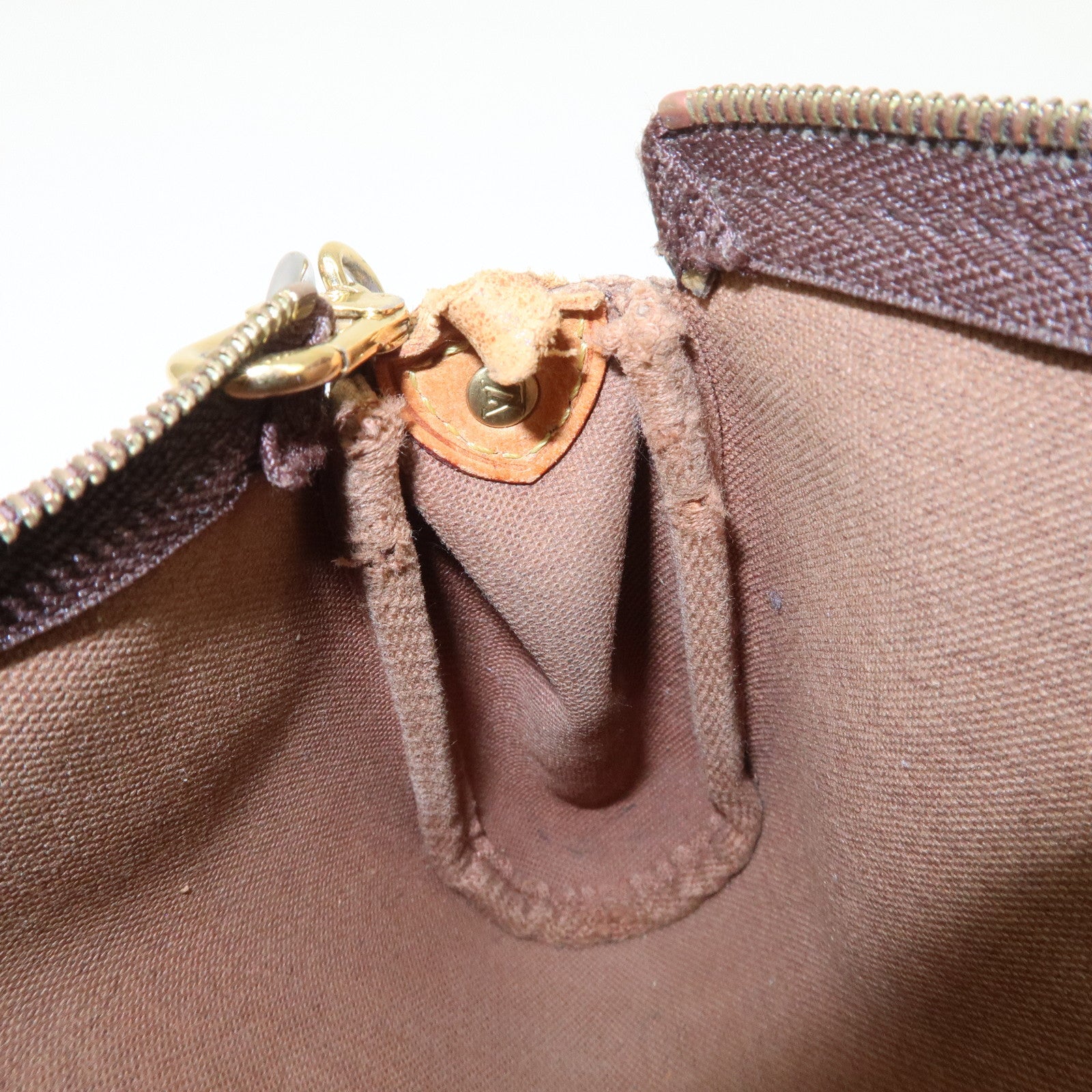 Louis Vuitton Monogram Eva Pouch Shoulder Bag Hand Bag M95567