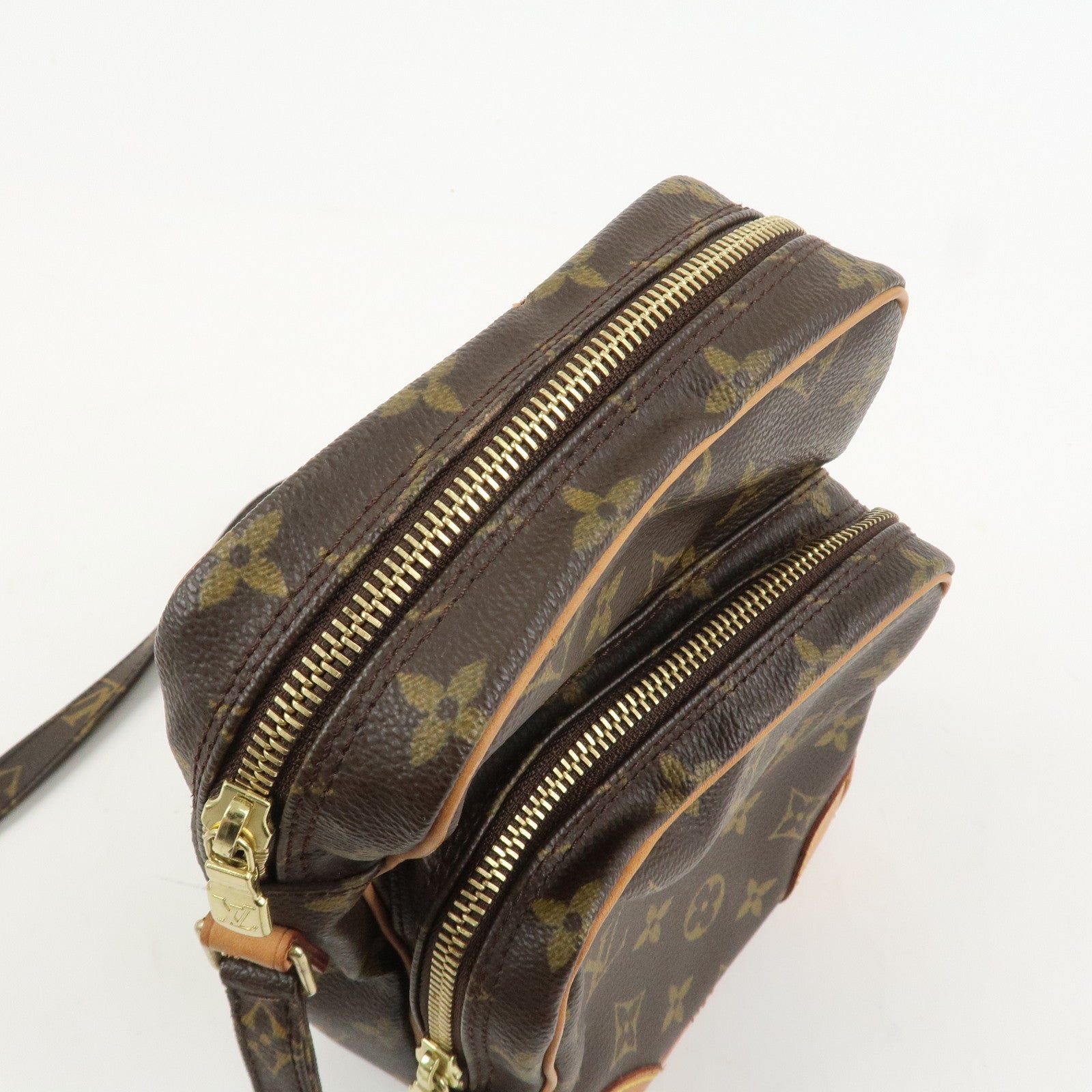 Louis Vuitton Monogram Amazone Shoulder Bag Crossbody Bag M45236