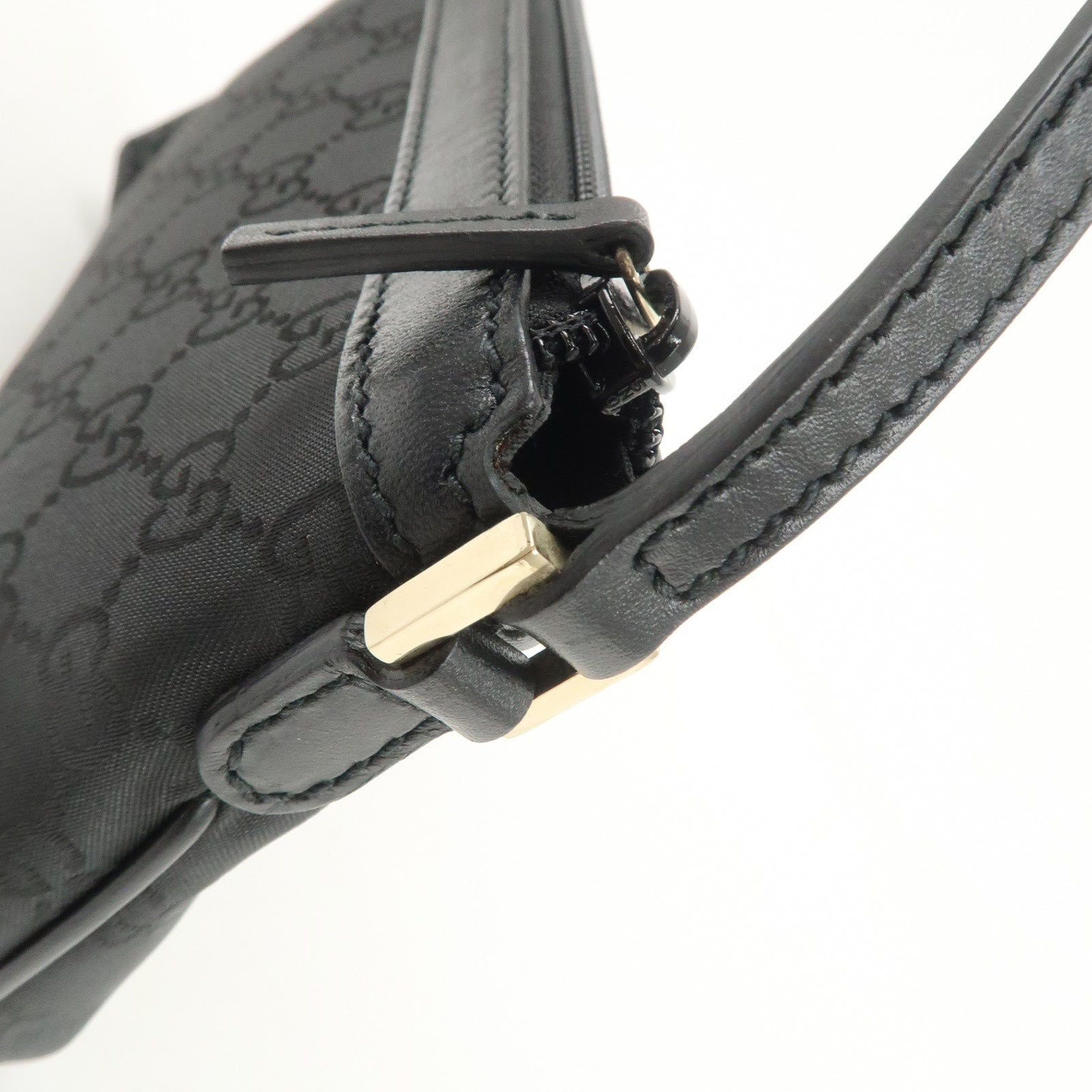 GUCCI GG Monogram Nylon Leather Shoulder Bag Pouch Black 272381