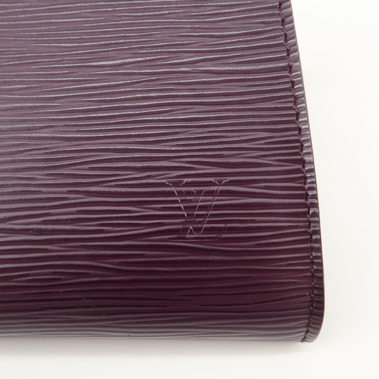 Louis Vuitton Epi Leather Pochette Accessoires Cassis M5298K