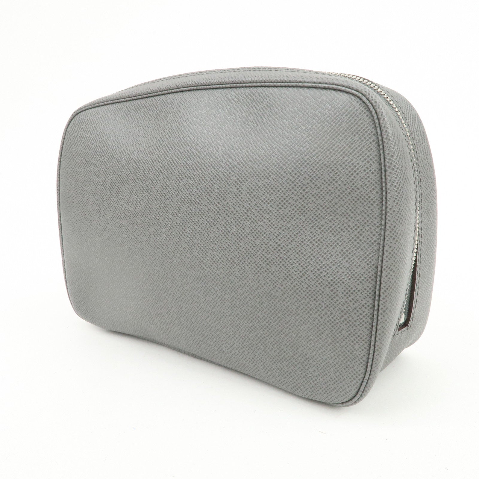 Louis Vuitton Taiga Trousse Toilette GM Pouch Glacier M32663