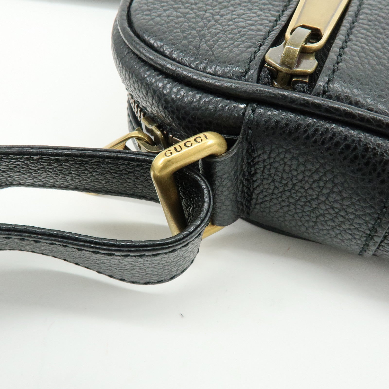 GUCCI Sherry Calf Leather Vintage Logo Shoulder Bag Black 574803