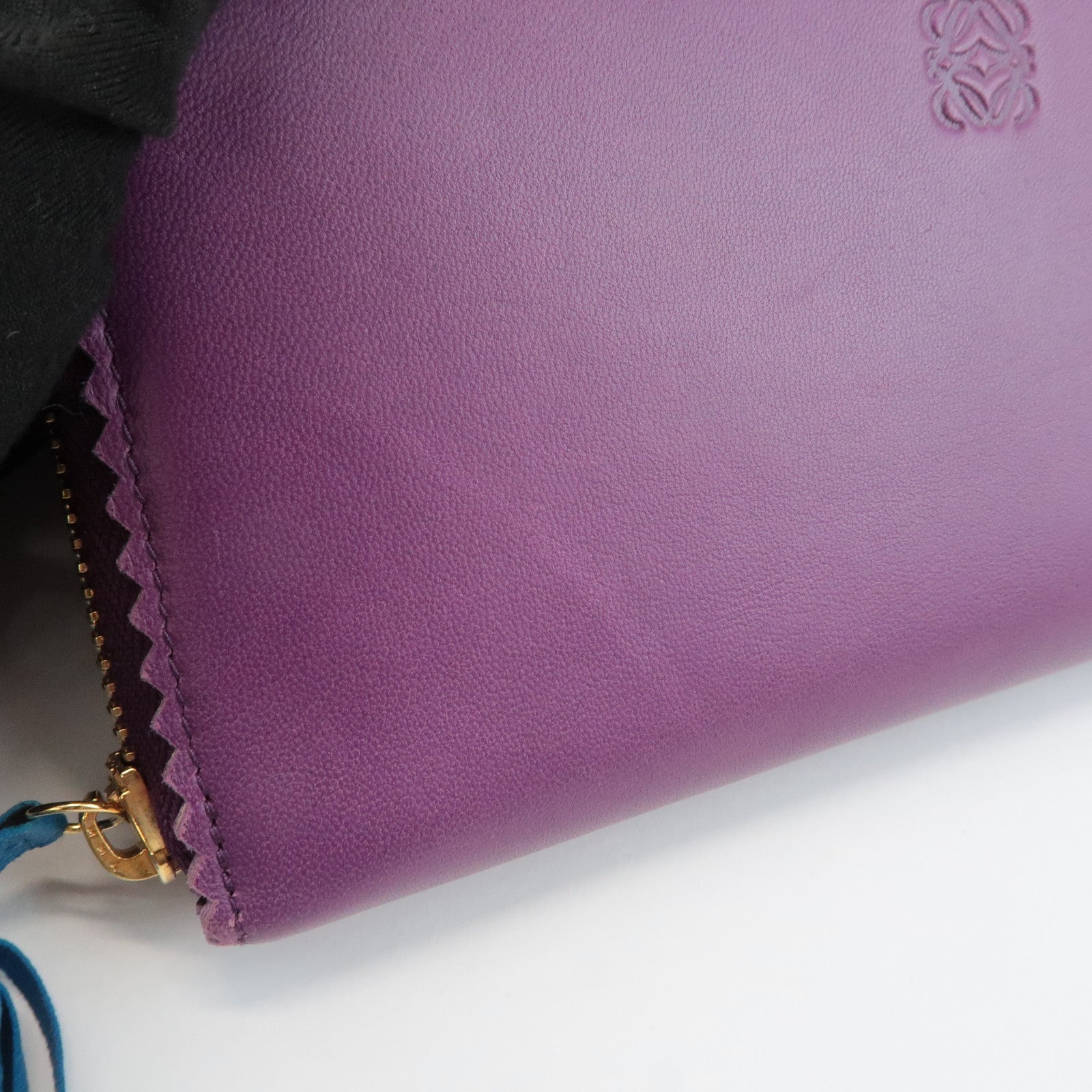 LOEWE Anagram Leather Round Zippy Long Wallet Purple Gold HDW Used