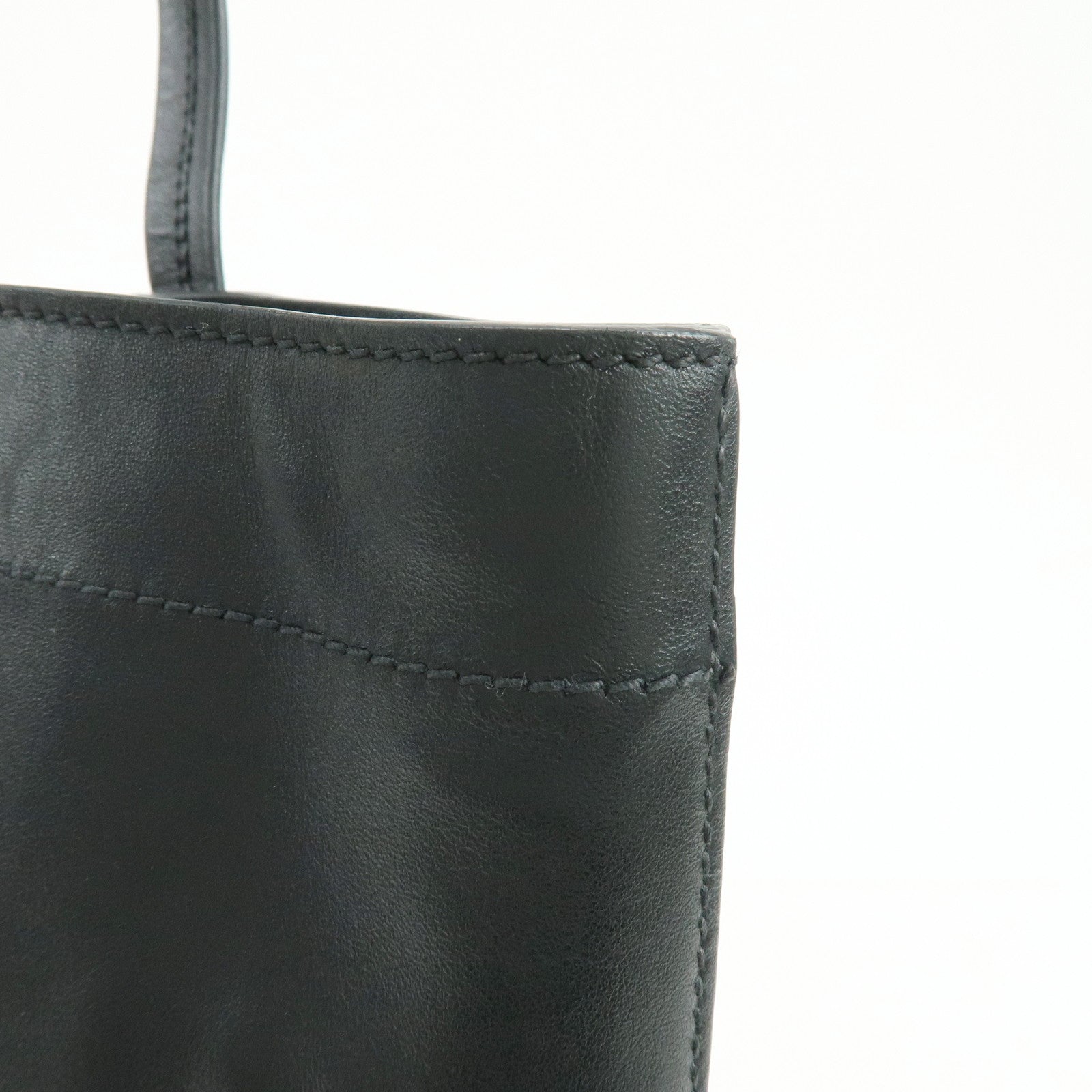 MIU MIU Logo Leather Tote Bag Shoulder Bag Hand Bag Black