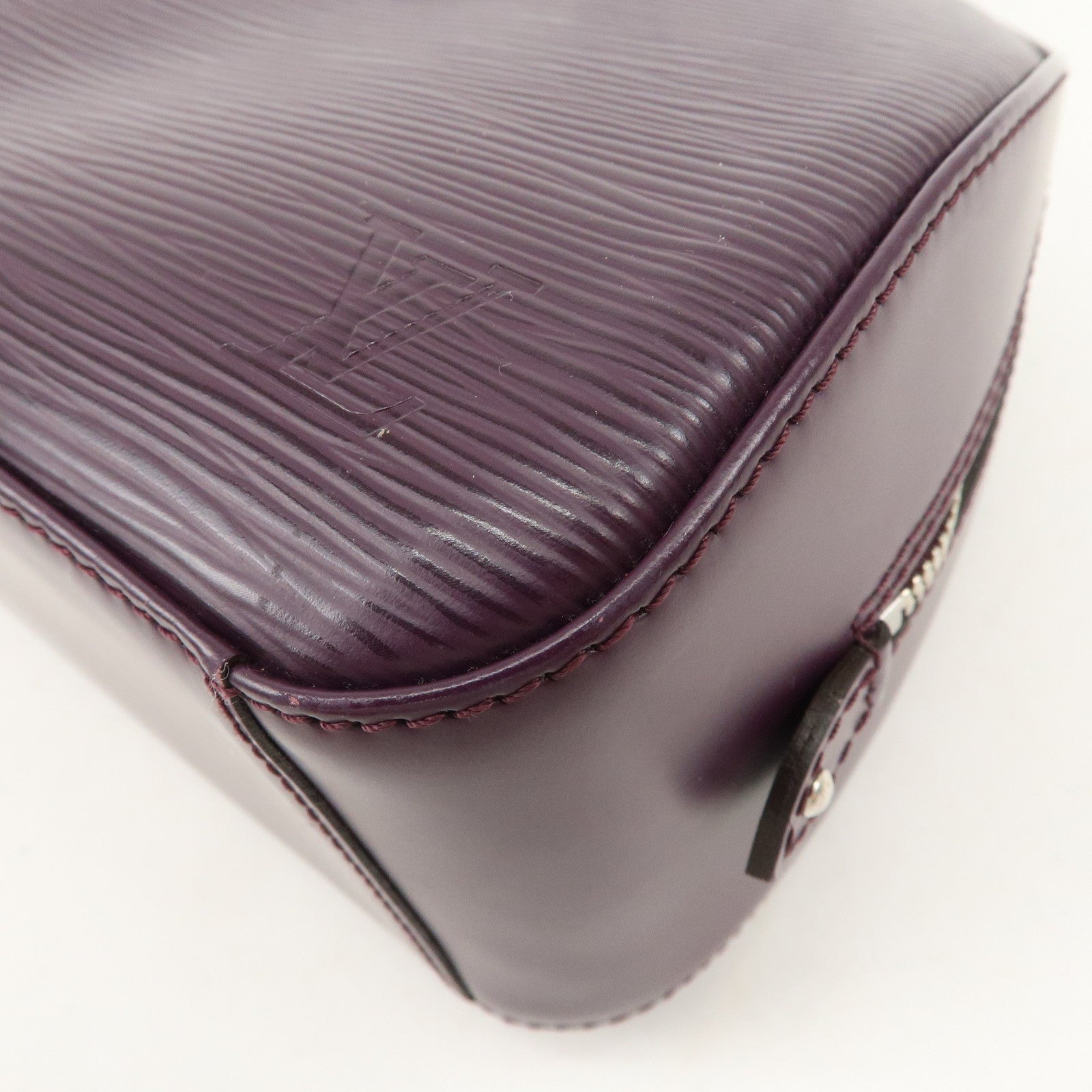 Louis Vuitton Epi Leather Jasmin Hand Bag Cassis M5285K Used
