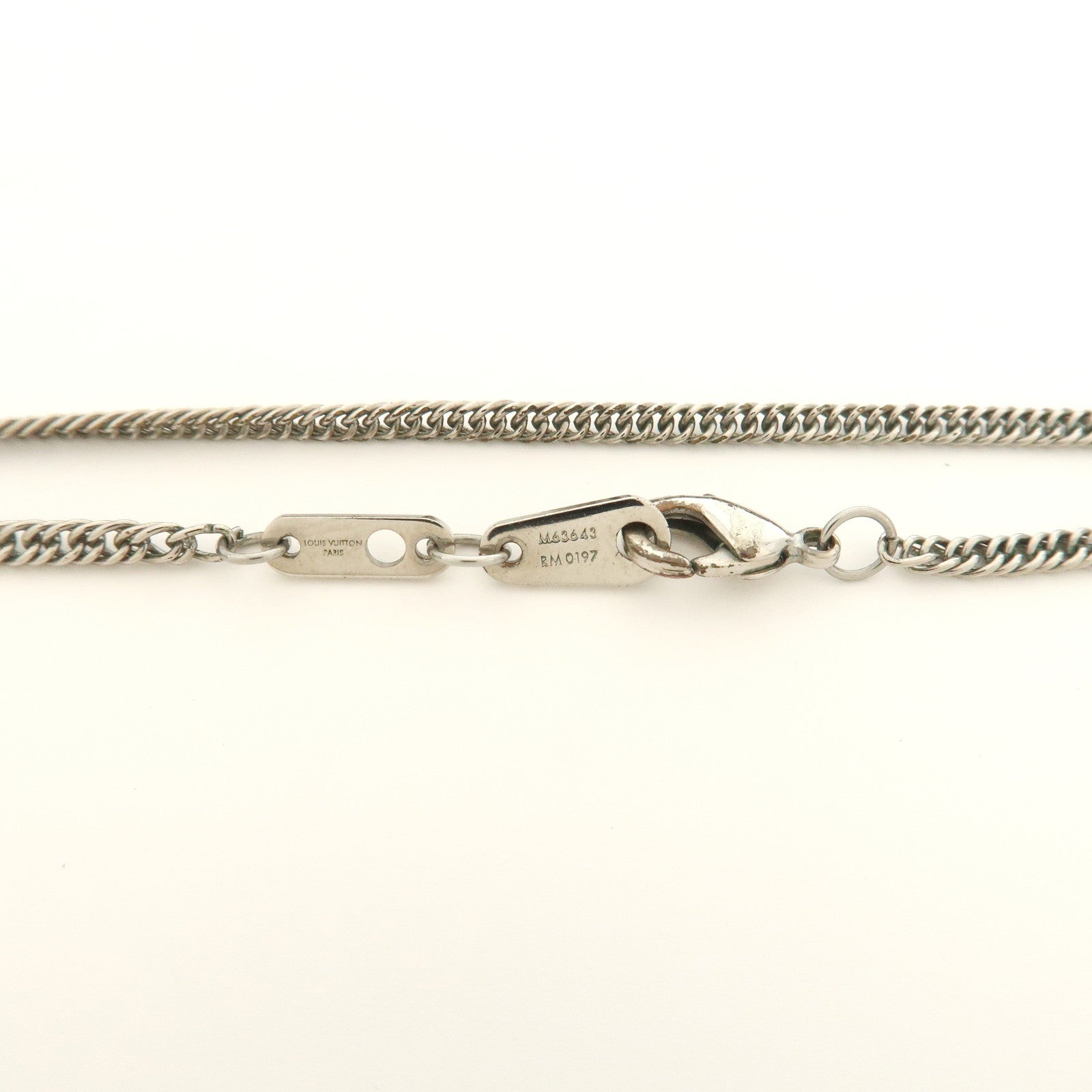 Louis Vuitton Metal Collier Medallion Chain Necklace Silver M63643
