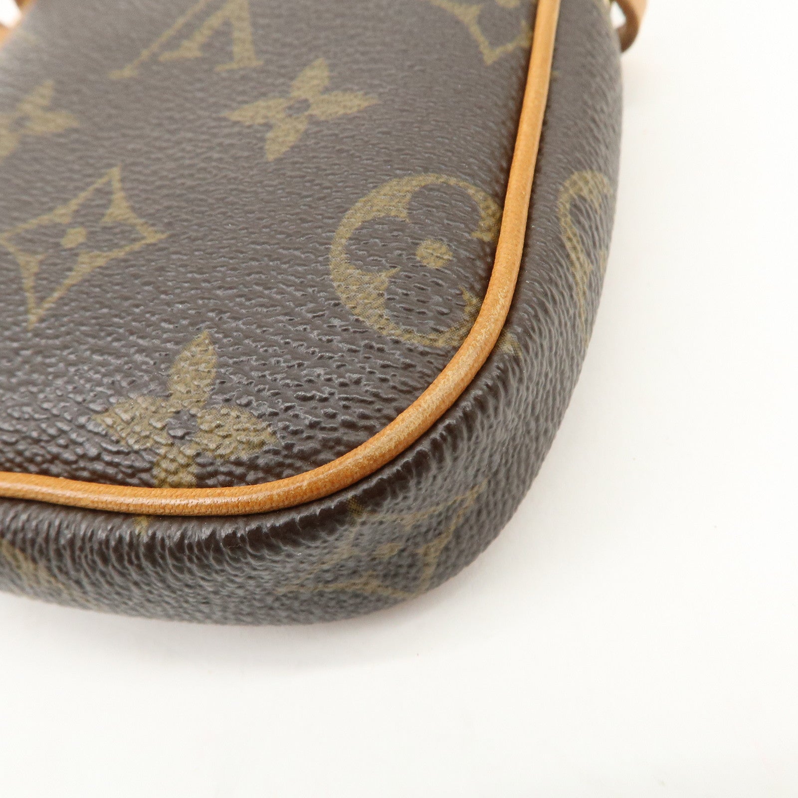 Louis Vuitton Monogram Pochette Cancun Shoulder Bag Pouch M60018