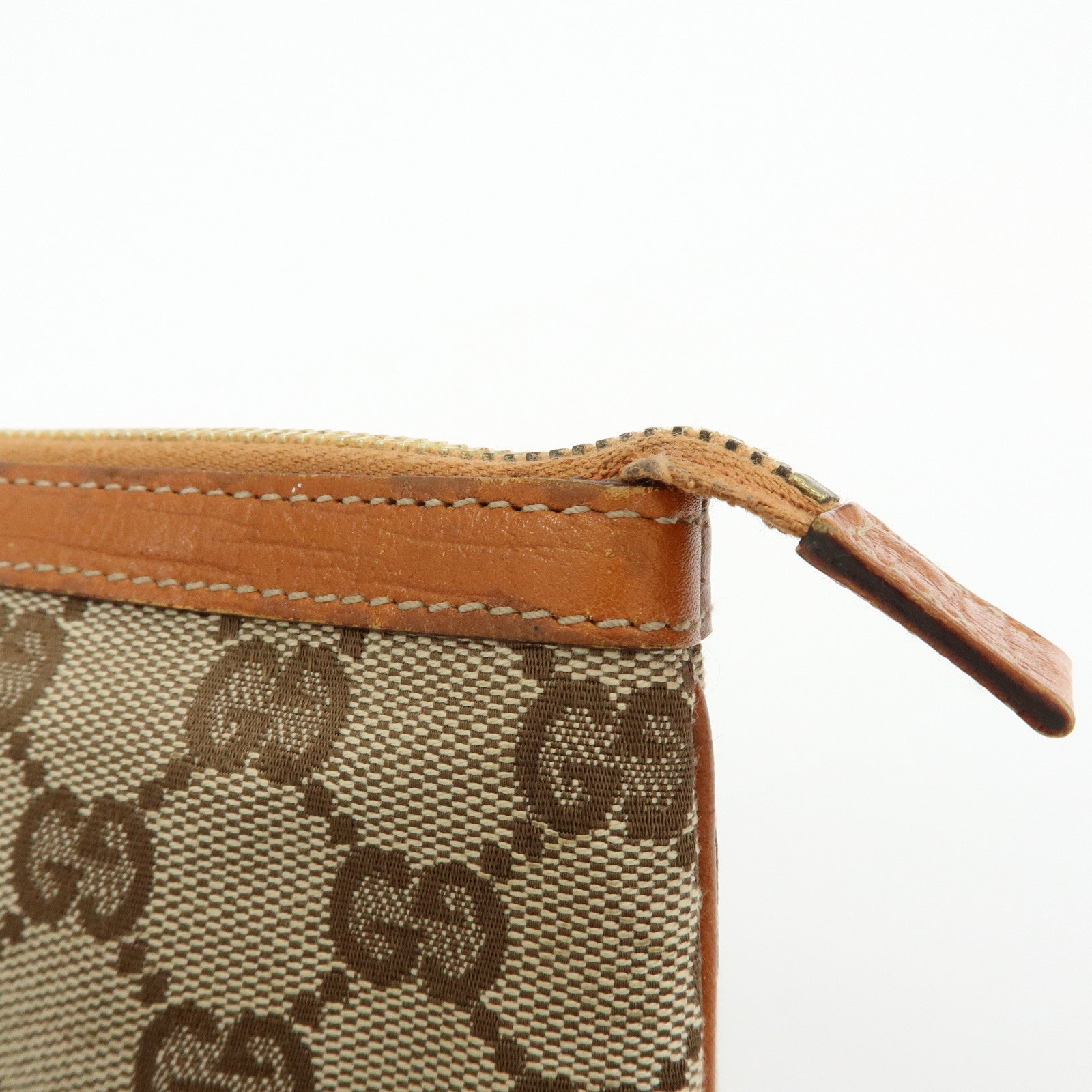 GUCCI Sherry GG Canvas Leather Pouch Hand Bag Beige Camel 152507