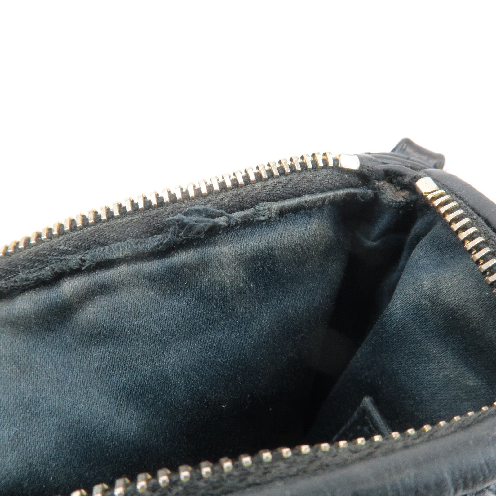 MIU MIU Logo Matelasse Leather Shoulder Bag Black 5N1521