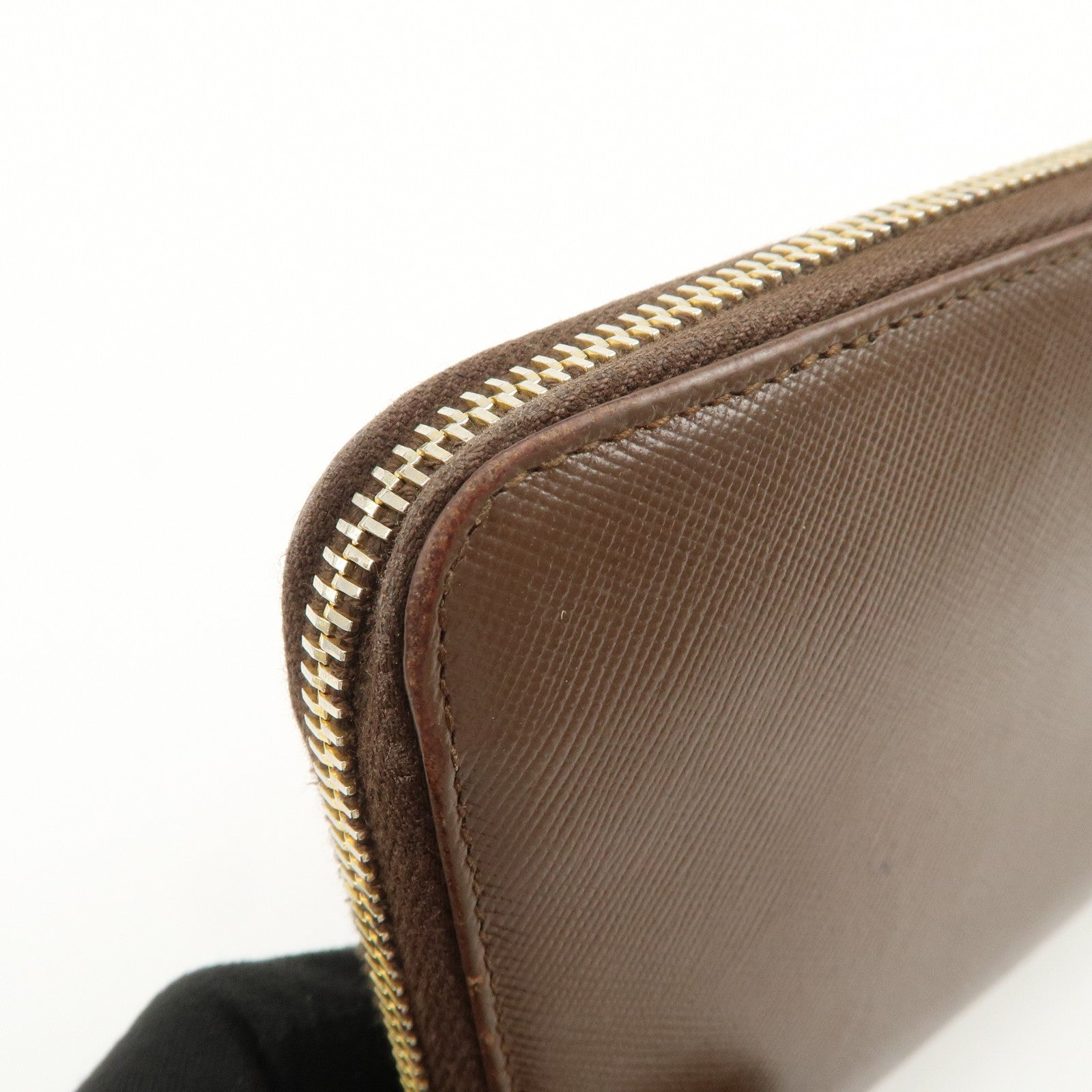 PRADA Triangle Logo Saffiano Leather Round Zippy Wallet 1M0506