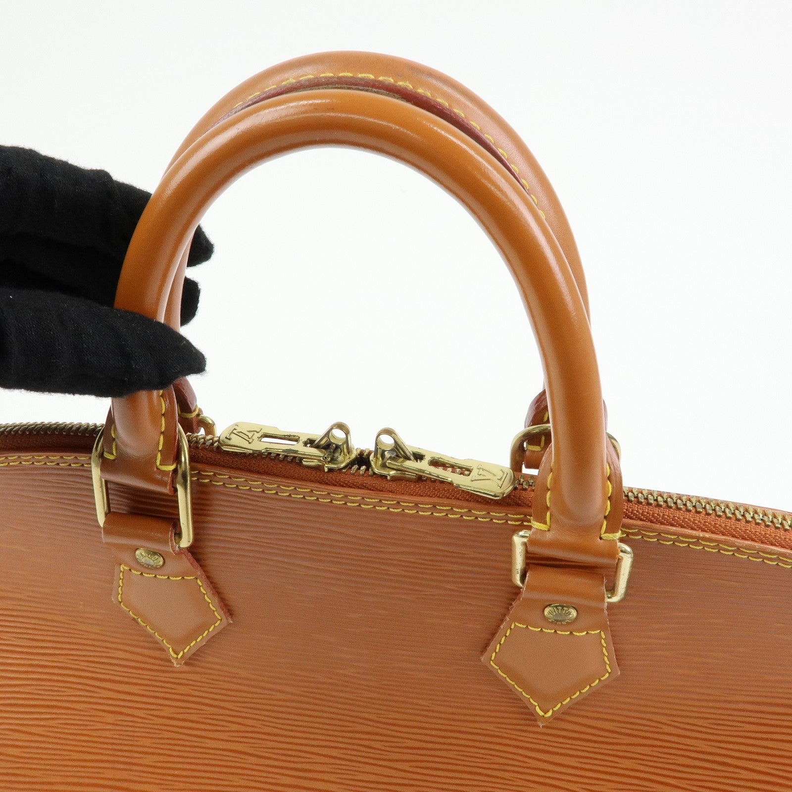 Louis Vuitton Epi Alma PM Lether Hand Bag Zipang Gold M52148
