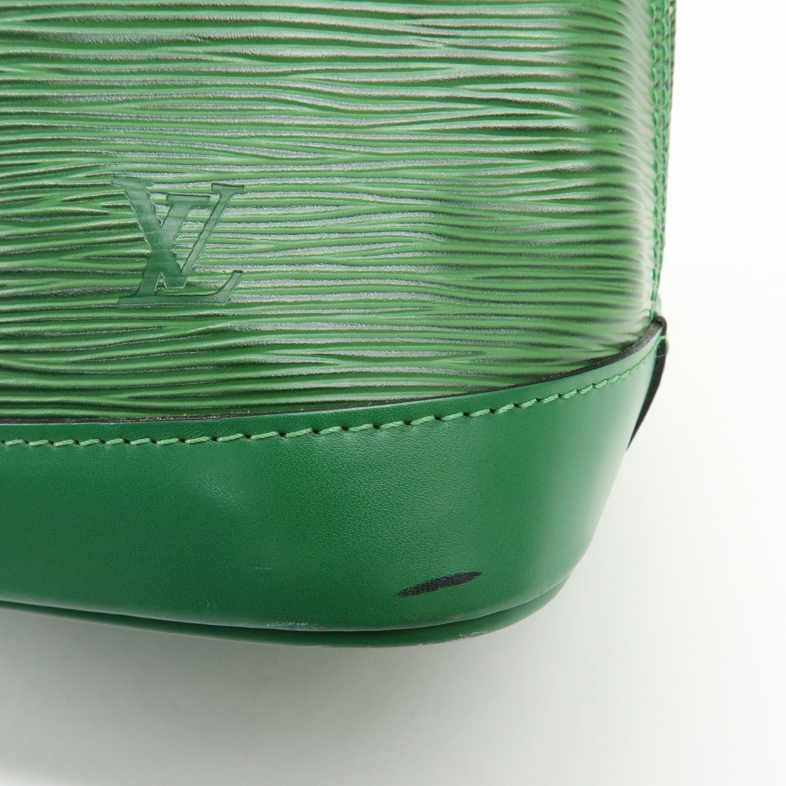 Louis Vuitton Epi Alma Hand Bag Borneo Green M52144