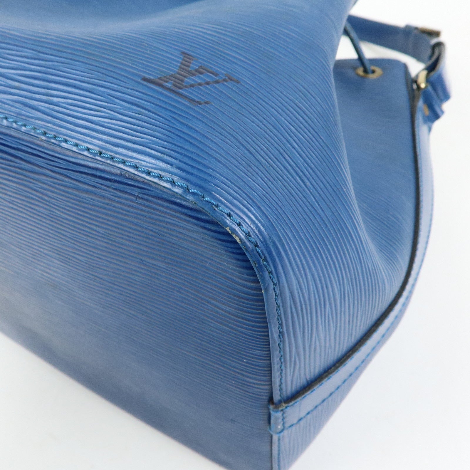 Louis Vuitton Epi Petit Noe Shoulder Bag Toledo Blue M44105