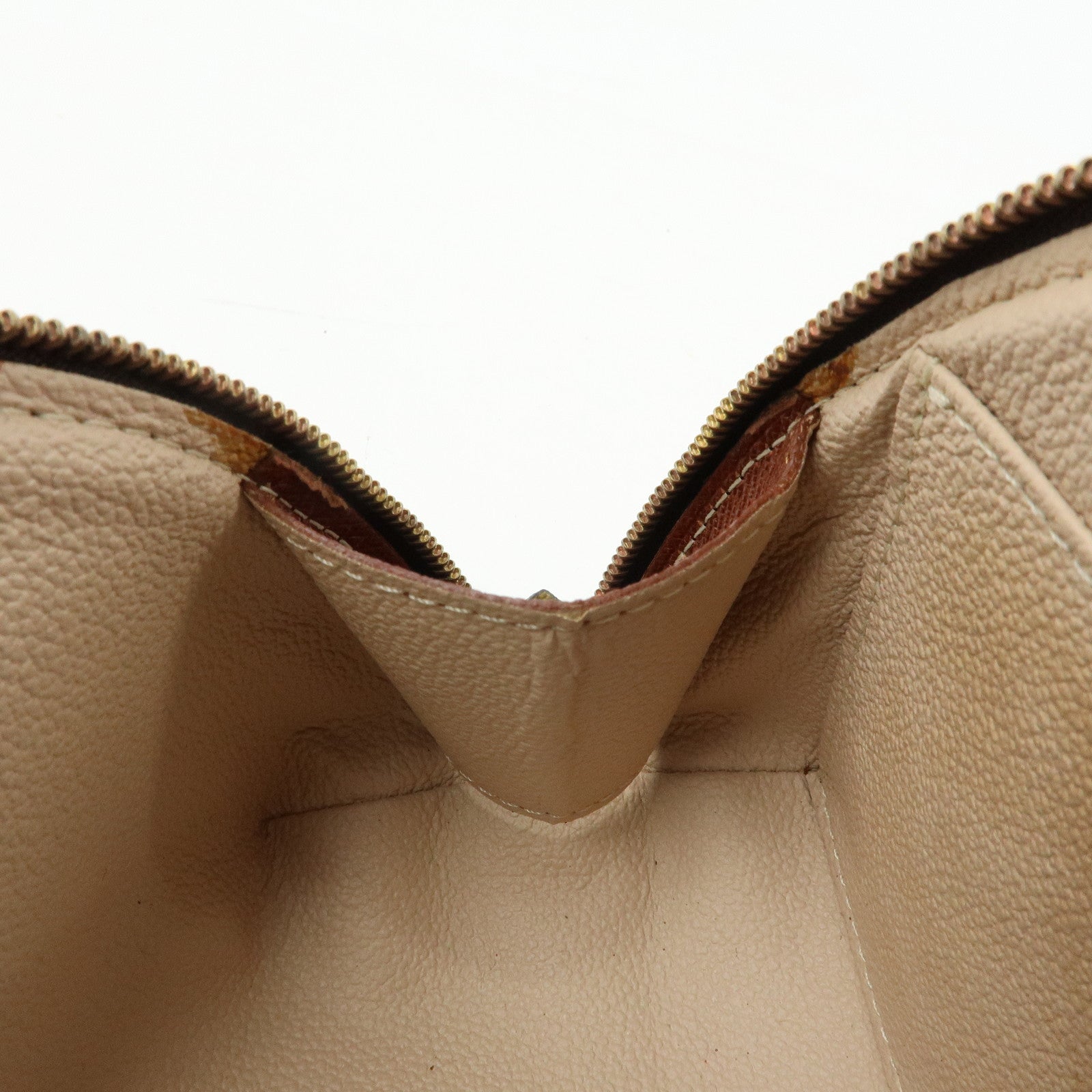 Louis Vuitton Monogram Trousse Demi Ronde Cosmetic Pouch M47520