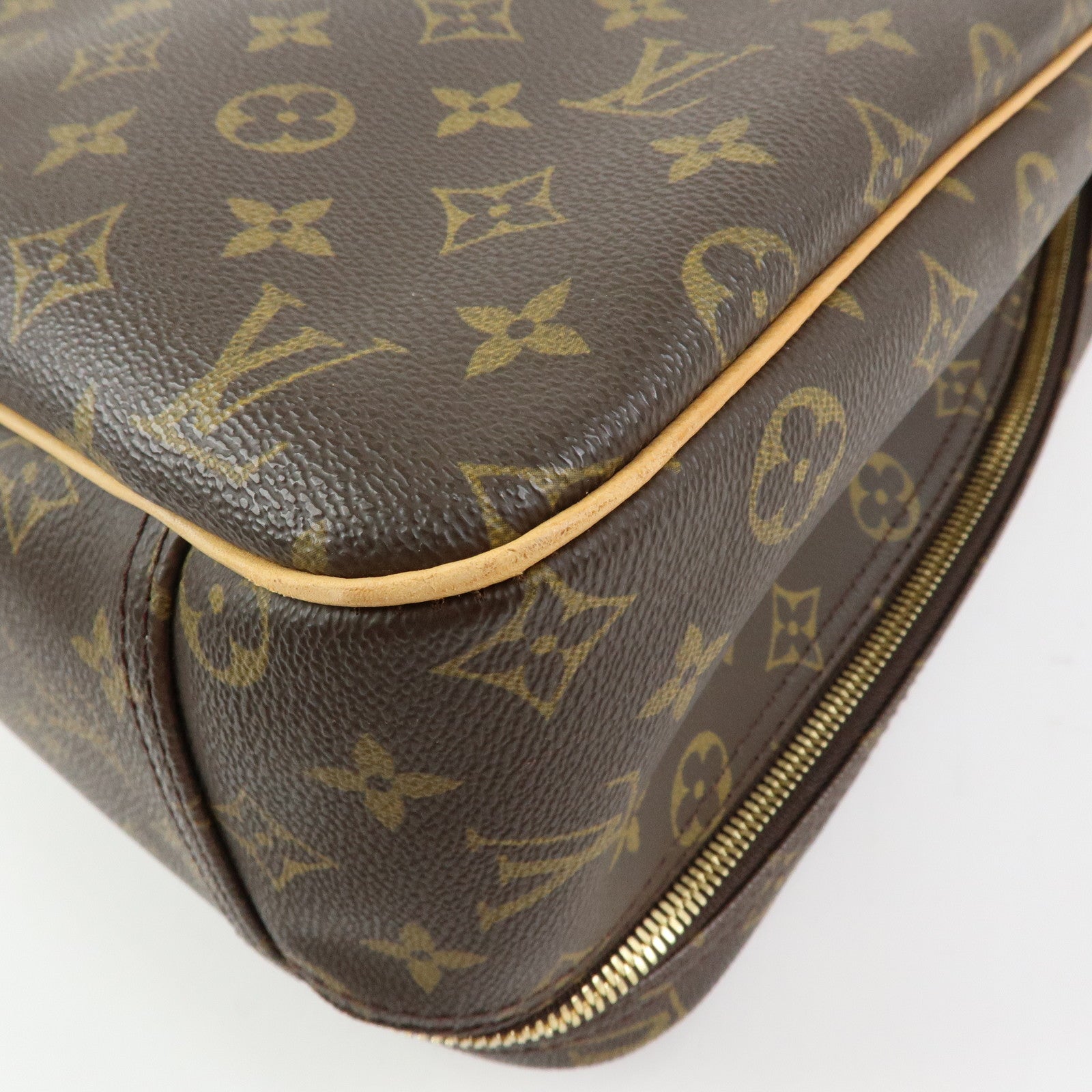Louis Vuitton Monogram Excursion Shoes Case Hand Bag M41450