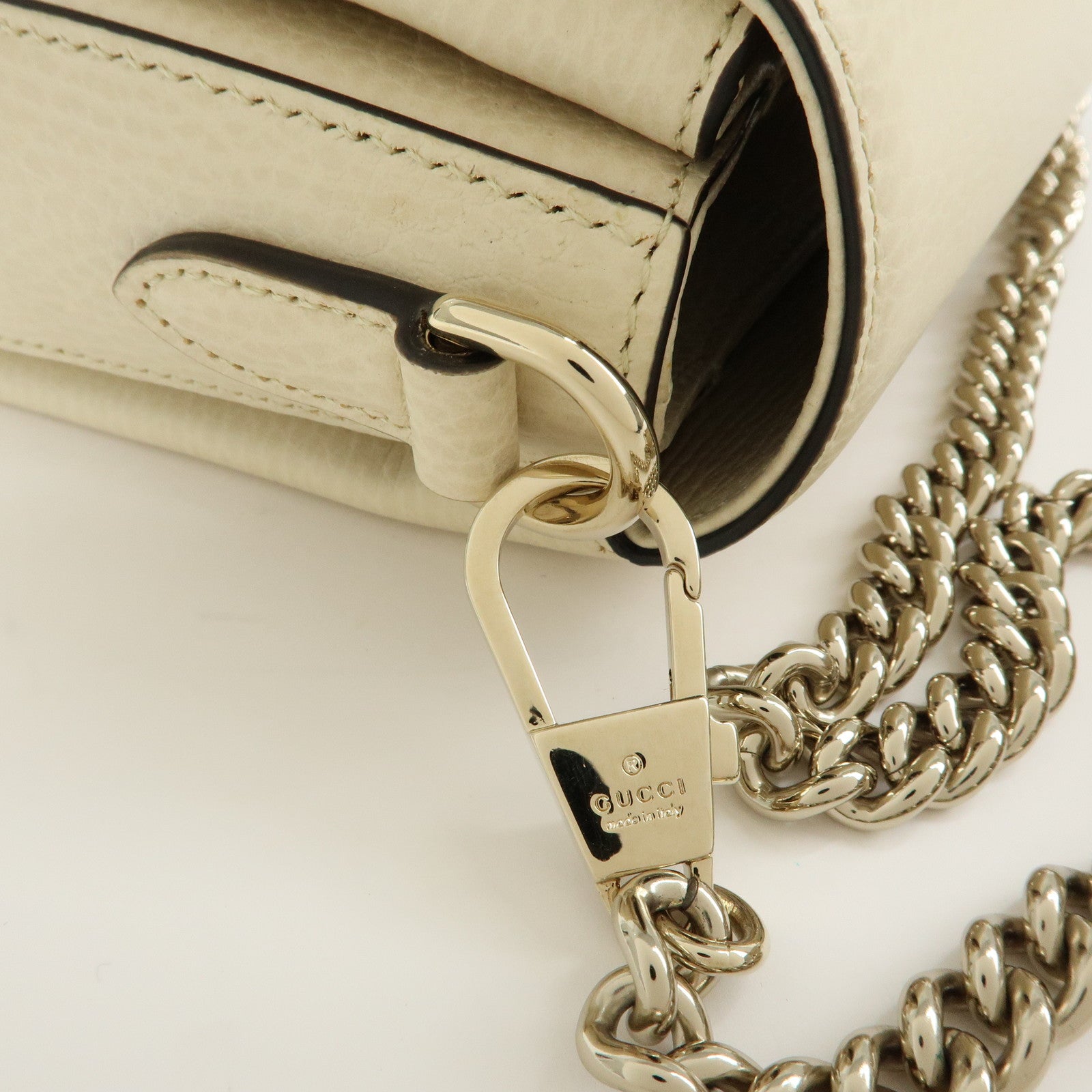 GUCCI Interlocking G Leather Chain Shoulder Bag Ivory 607720