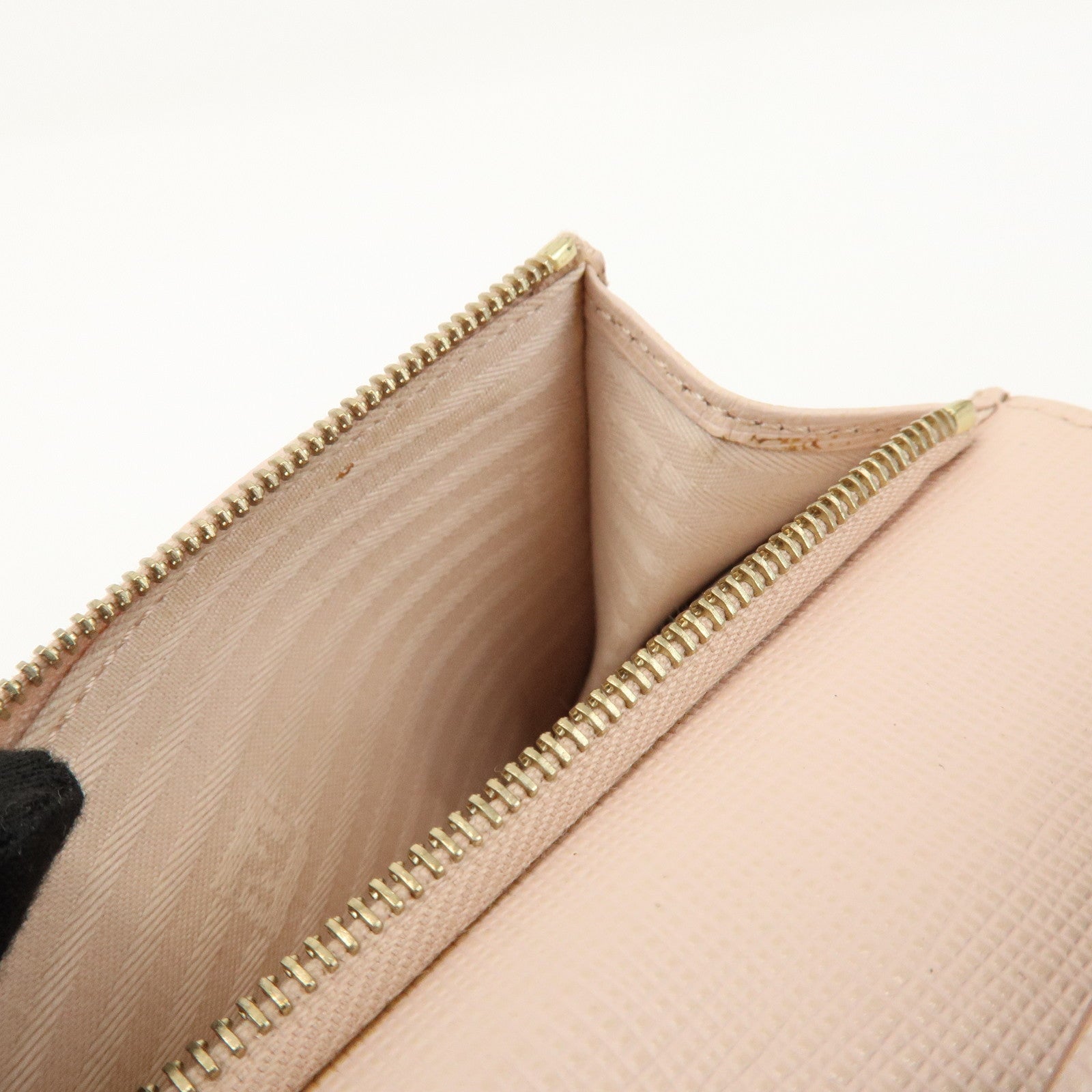 FENDI Leather Bicolor Bi-fold Compact Wallet White LightPink 8M0352