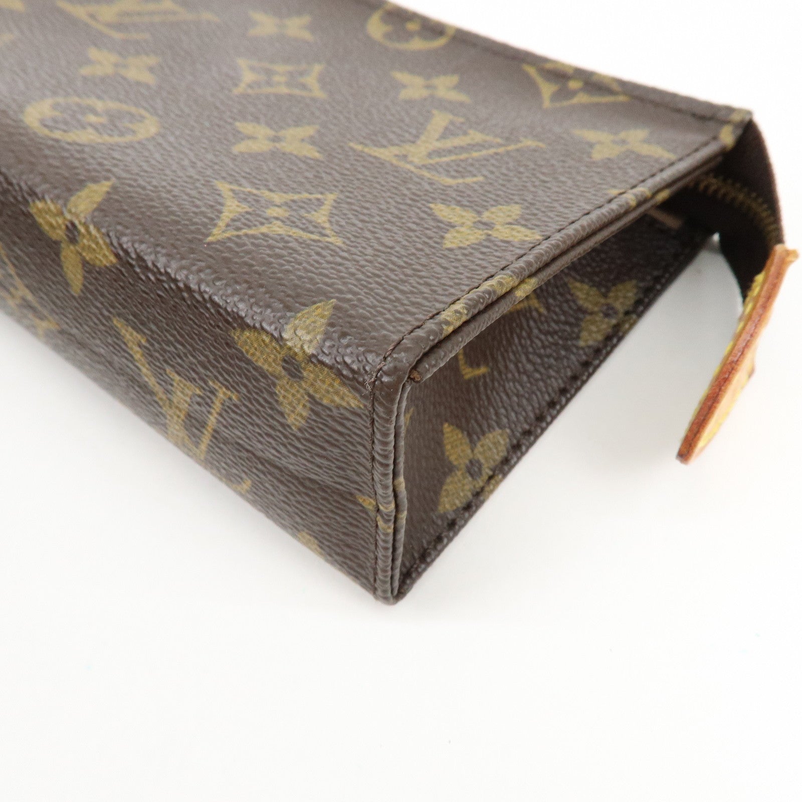 Louis Vuitton Monogram Poche Toilette 15 Cosmetic Pouch M47546