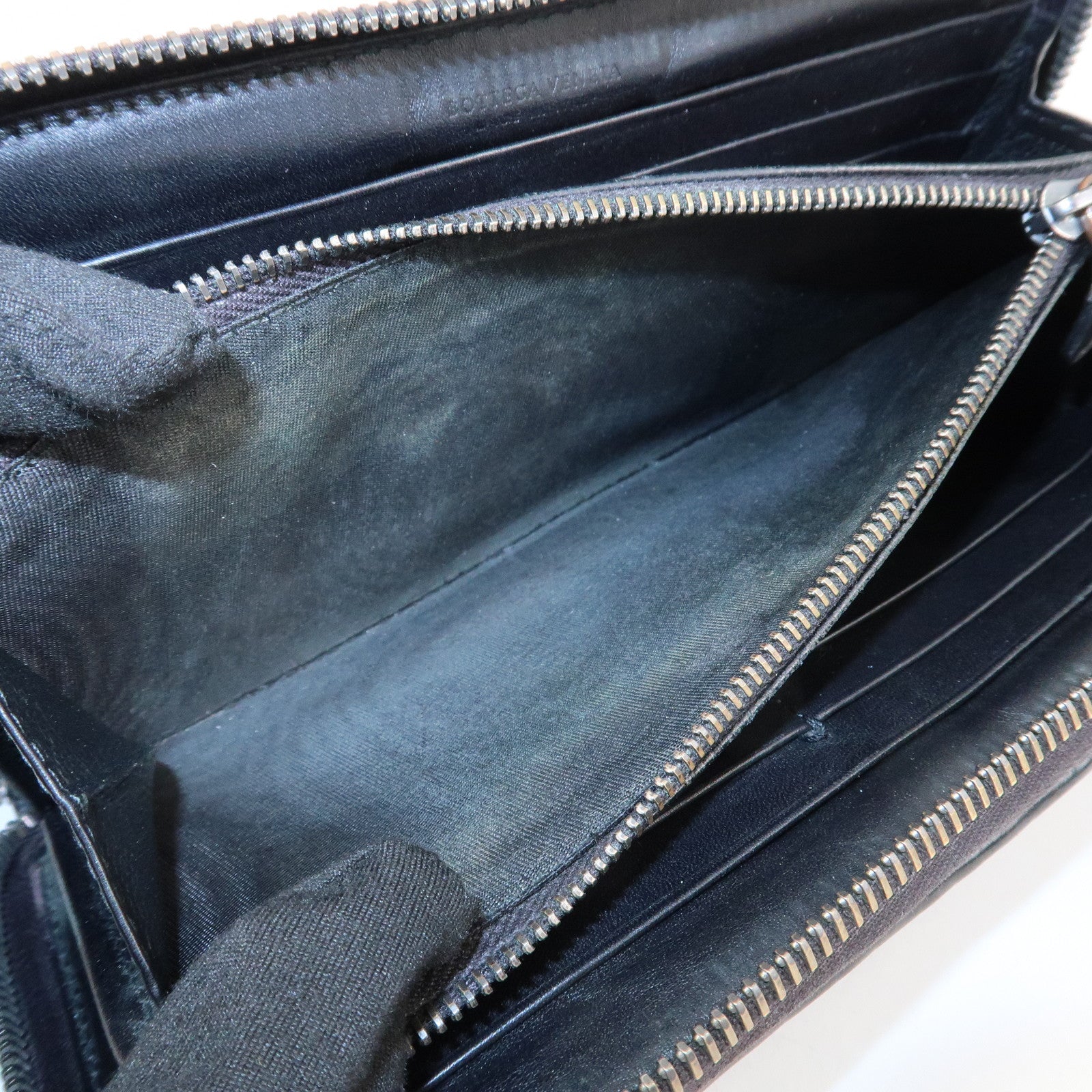 BOTTEGA VENETA Intrecciato Leather Round Zippy Wallet Black 114076 Used