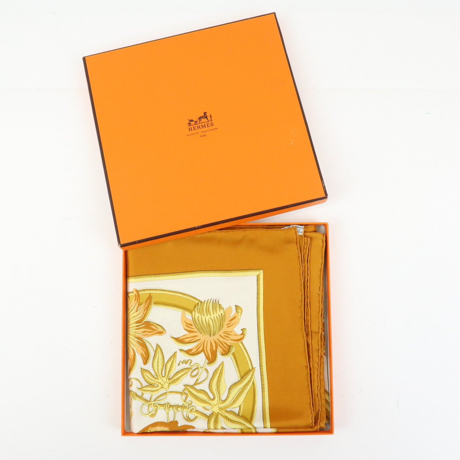 HERMES Carre Silk 100% Scarf Caraibes Oiseaux Light Brown