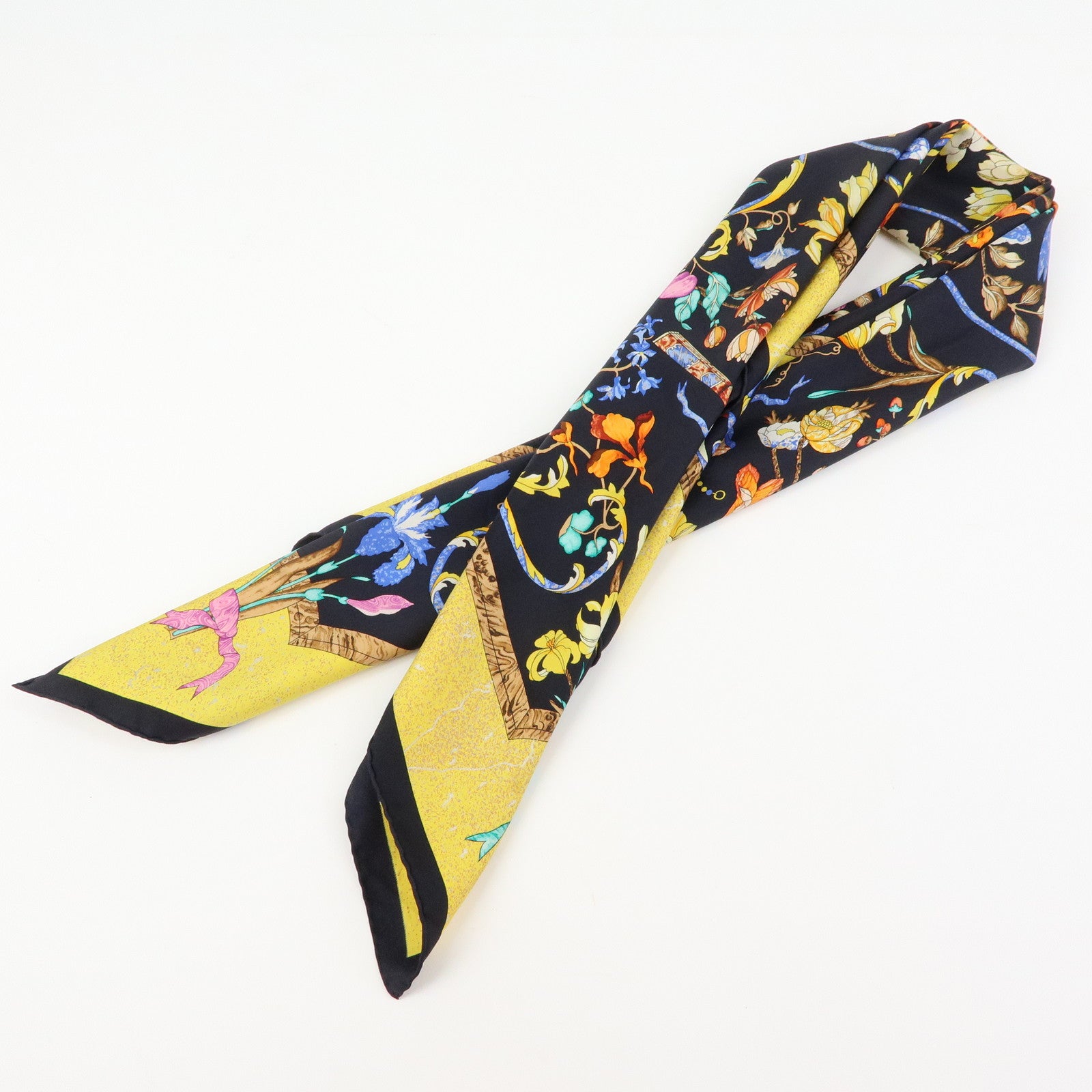 HERMES Carre 90 Silk 100% Scarf PIERRES D' ORIENT ET D' OCCIDENT