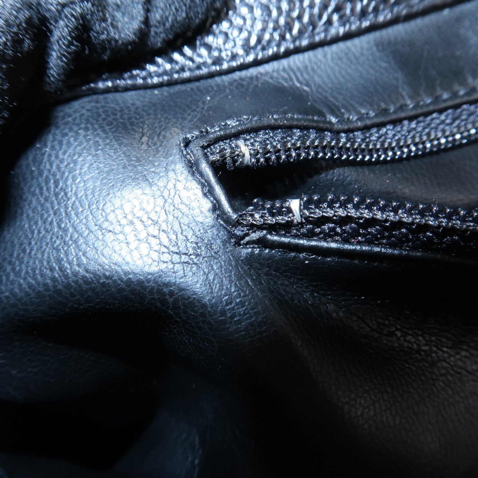 CHANEL Caviarskin COCO Mark Turnlock Chain Shoulder Bag Black Gold HDW Used