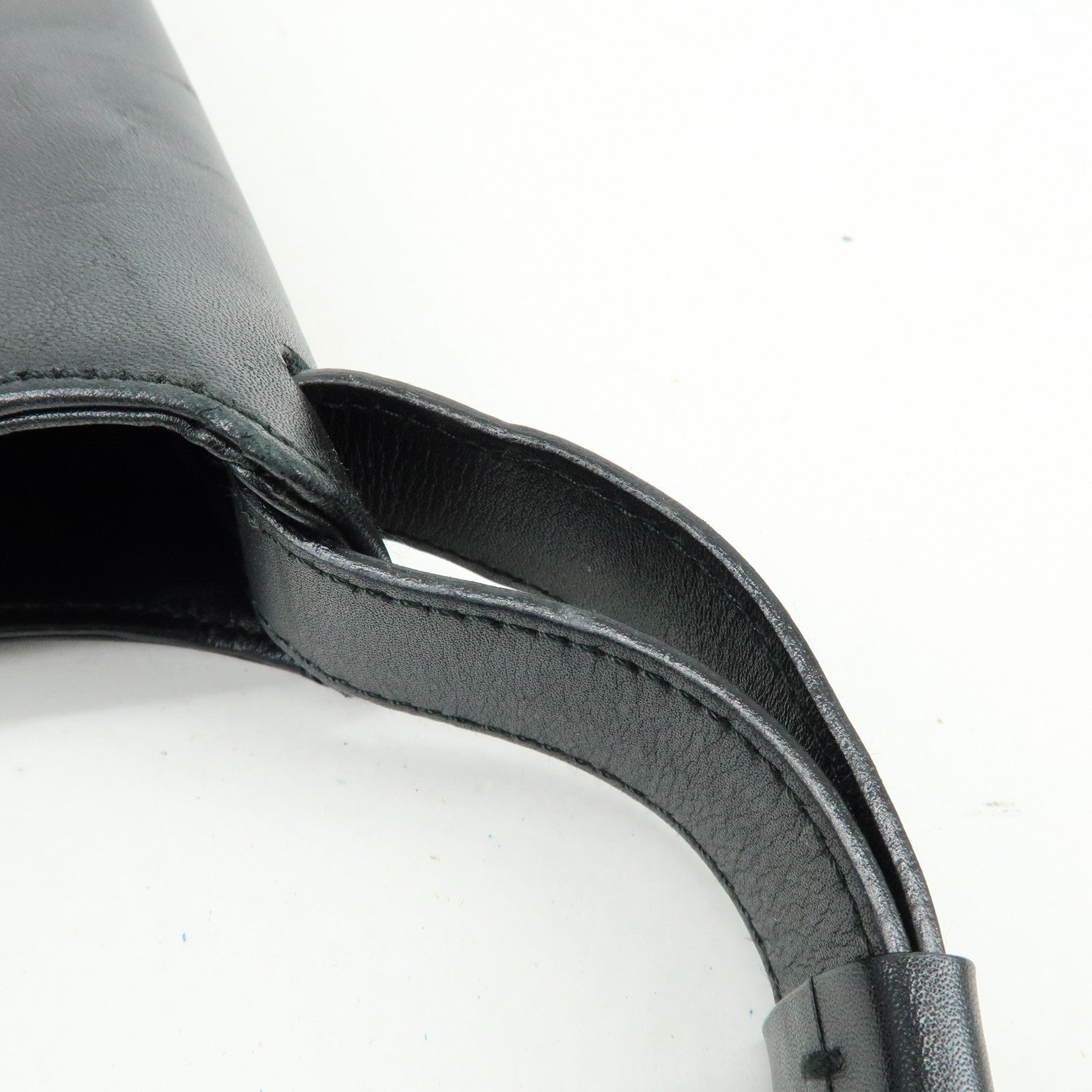 Ferragamo Gancini Leather Shoulder Bag Hand Bag Black