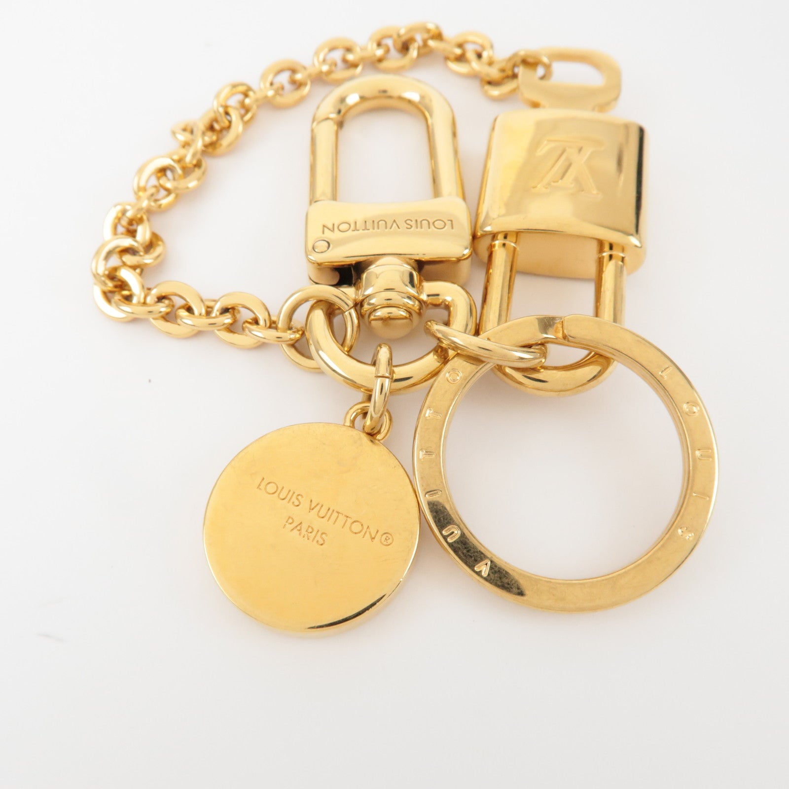 Louis Vuitton Cadenas LV Heart Metal Key Charm Gold M01425