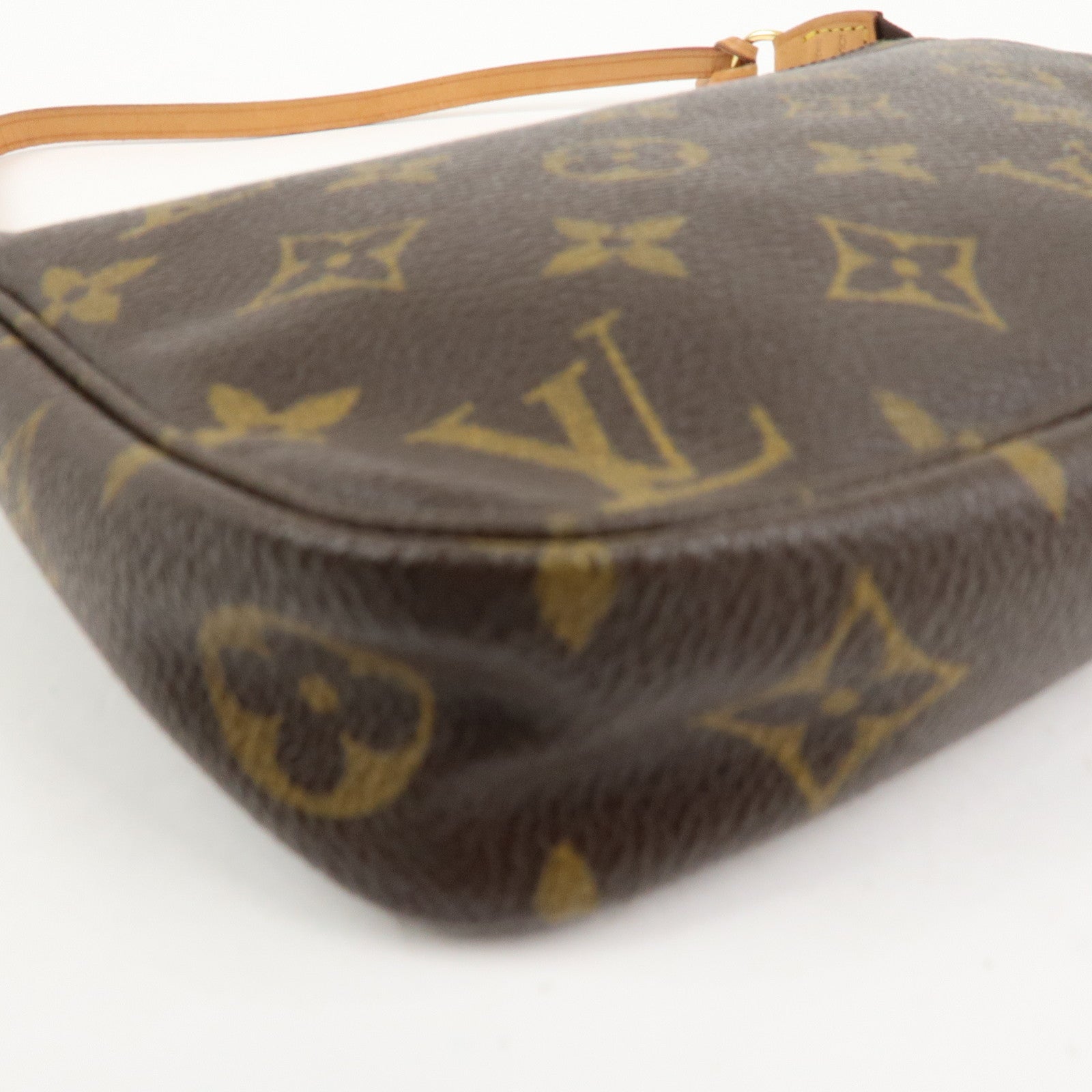 Louis Vuitton Monogram Pochette Accessoires Hand Bag Brown M51980