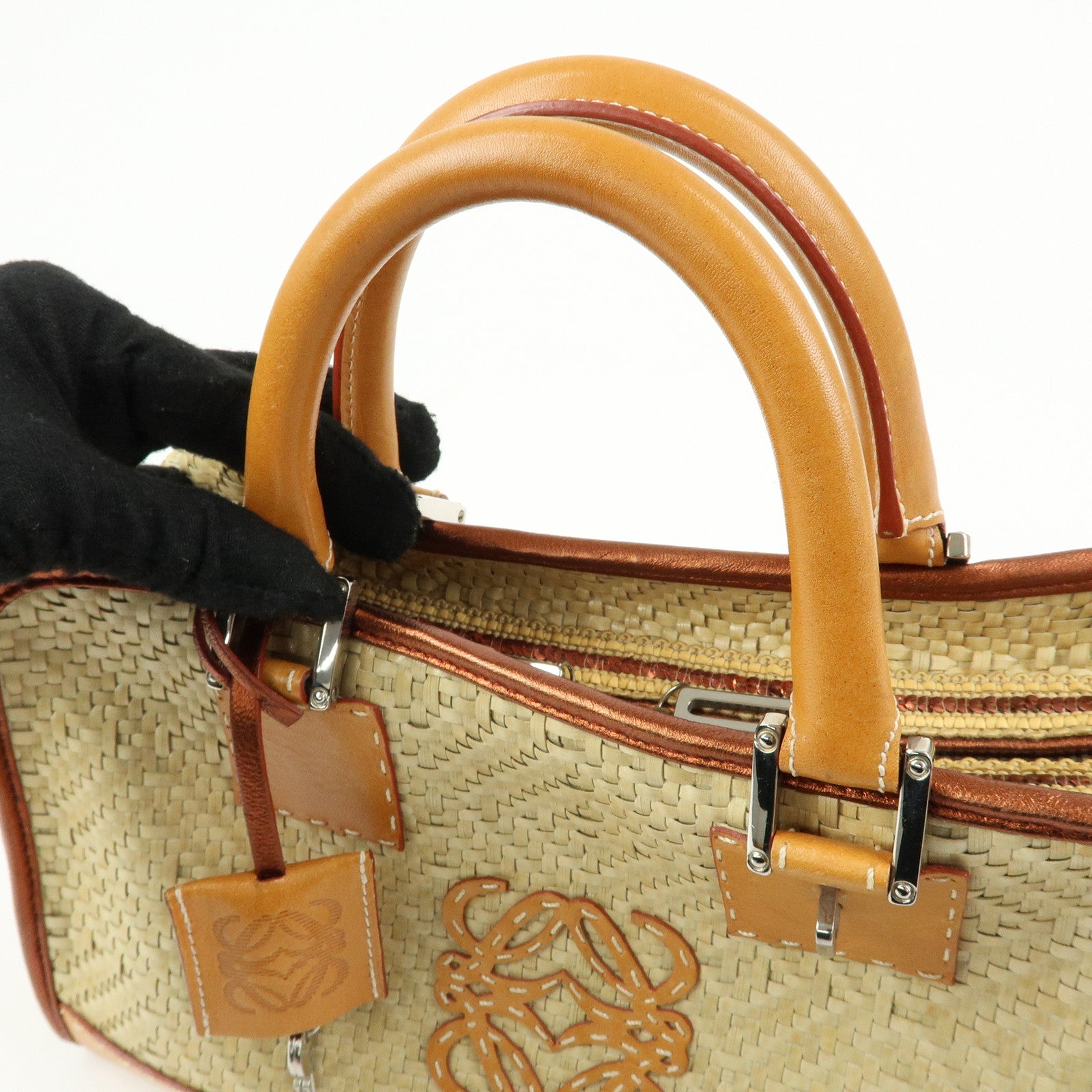 LOEWE Anagram Amazona 28 Raffia Leather Hand Bag Beige Camel