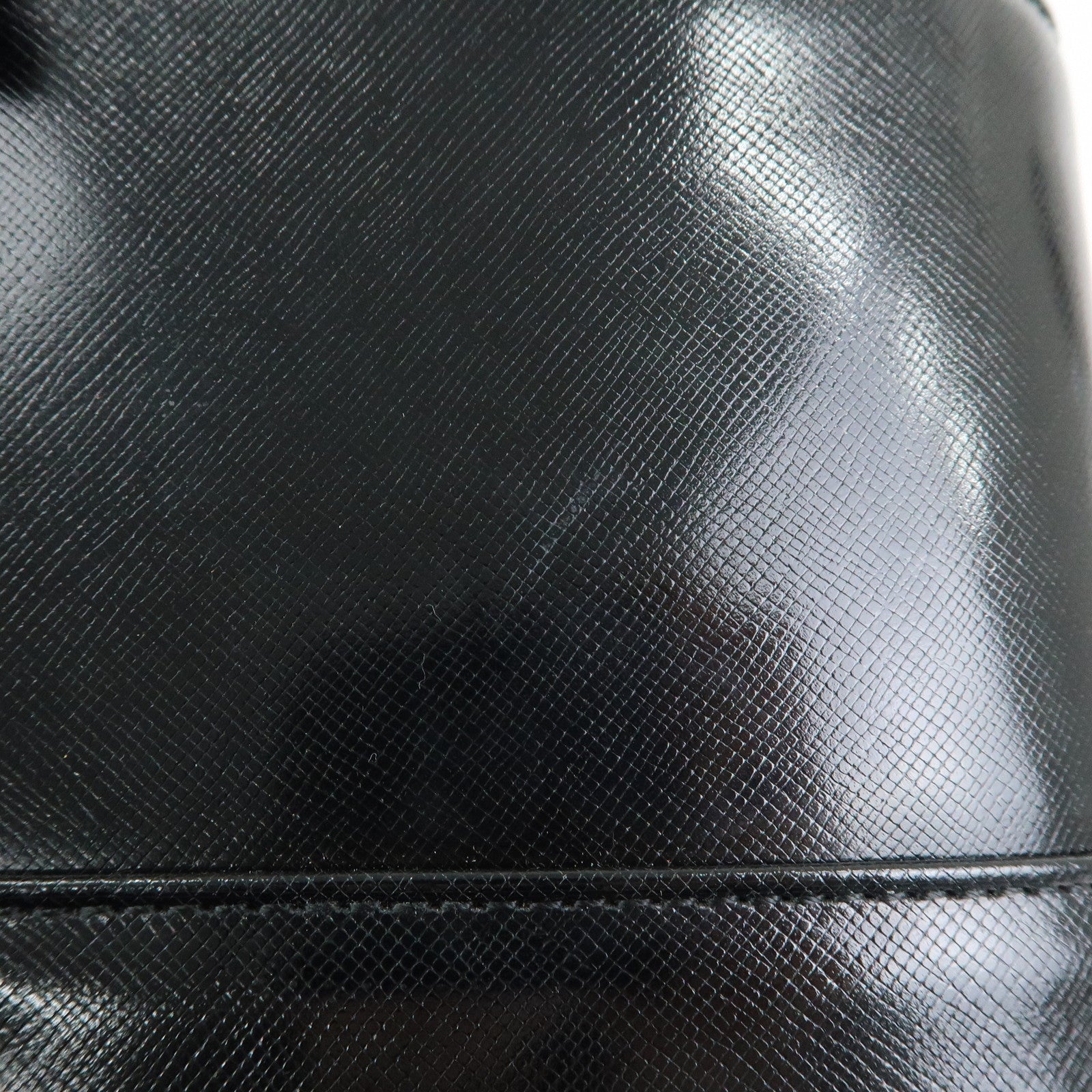 GIANNI VERSACE Leather Hand Bag Vanity Case Gold Charm Black