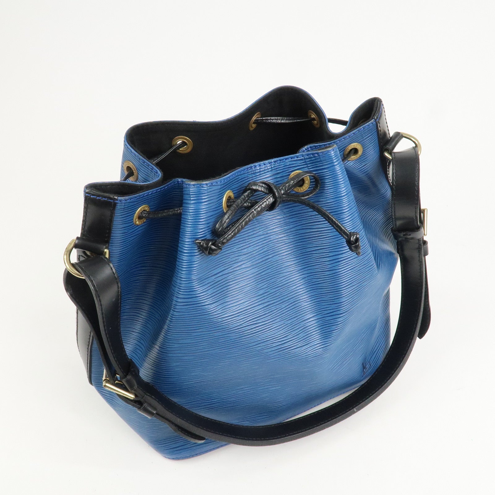 Louis Vuitton Epi Leather Petit Noe Bicolor Noir Toledo Blue M44152