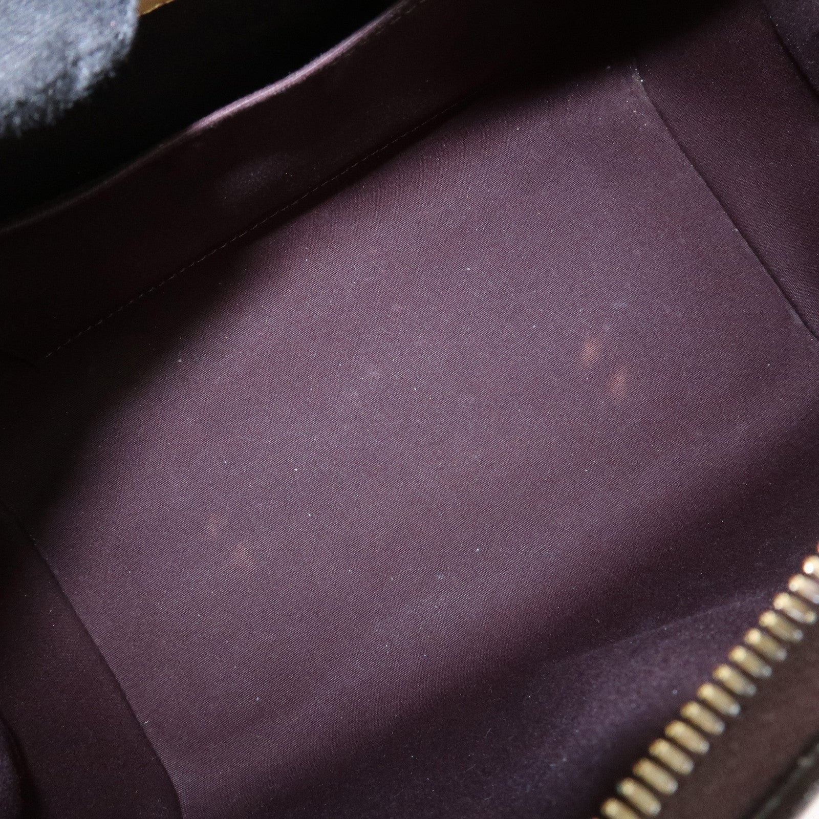 Louis Vuitton Monogram Vernis Montana Hand Bag Amarante M90057