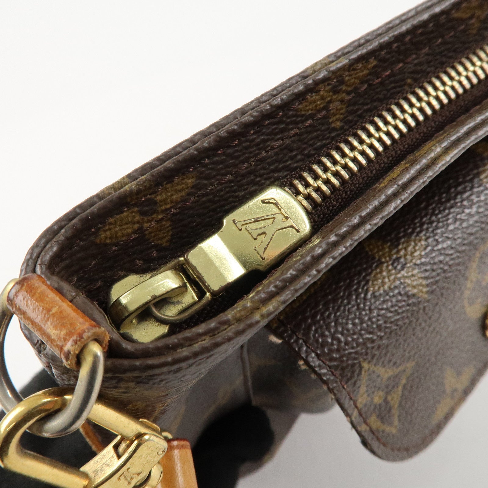 Louis Vuitton Monogram Partition Pouch Wristlet Bag M51901 Used