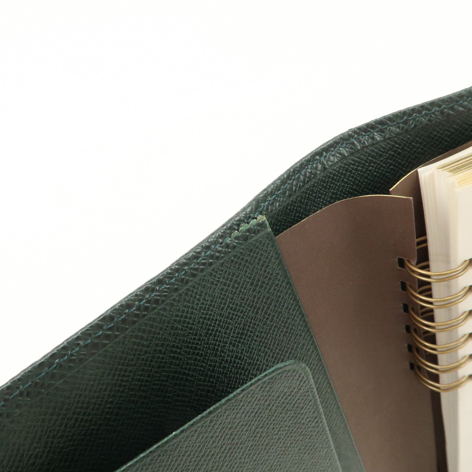 Louis Vuitton Taiga Agenda Bureau Planner Cover Epicea R20407 Used