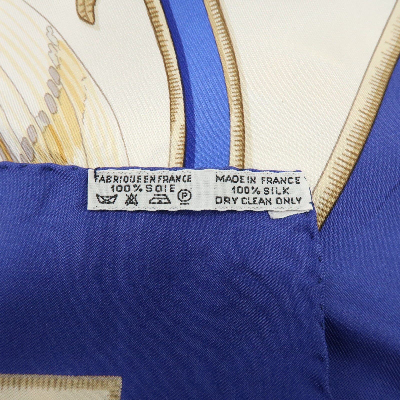HERMES Carre Silk 100% Scarf Caraibes Oiseaux Ivory Blue