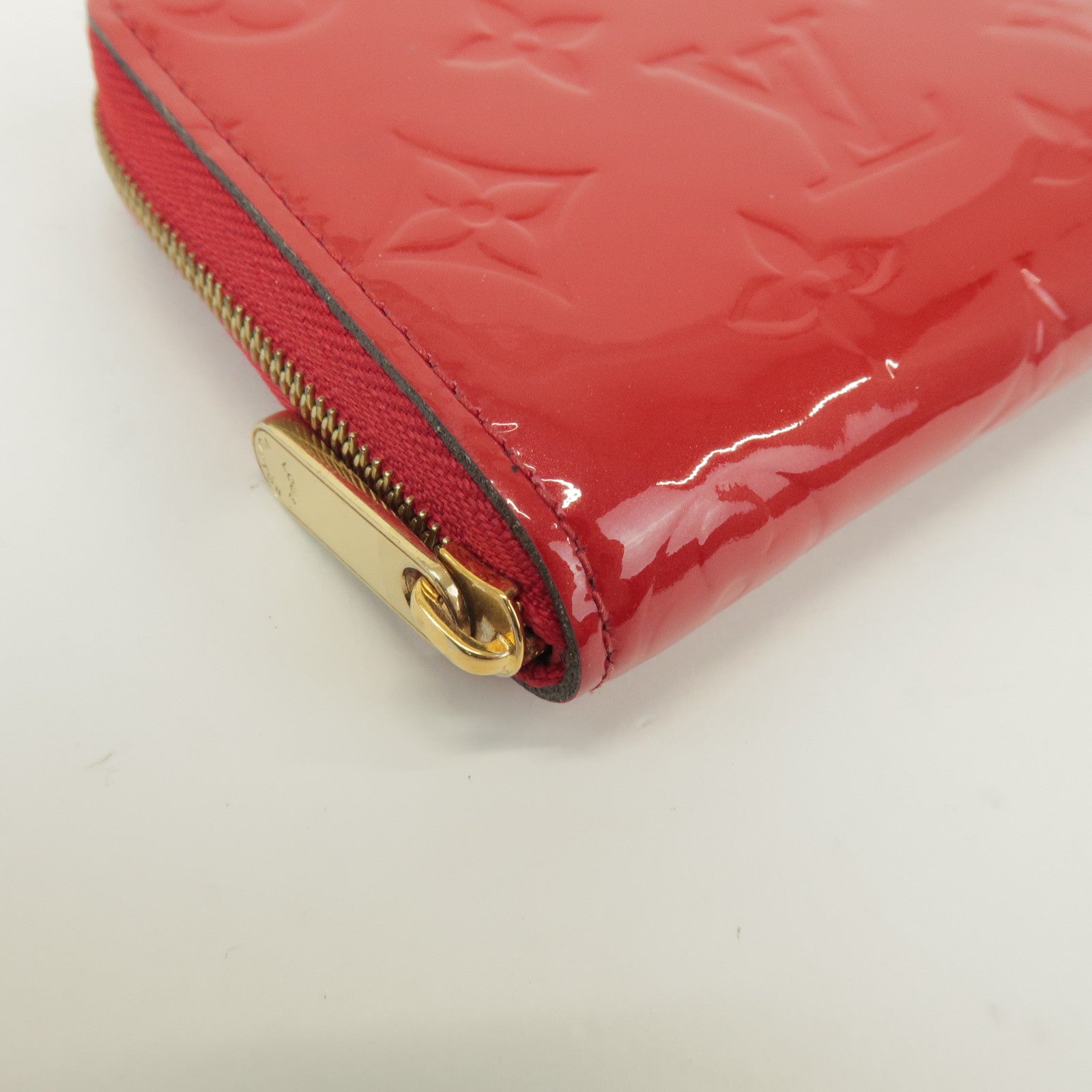 Louis Vuitton Monogram Vernis Zippy Coin Purse Pomme d'Amour M93608
