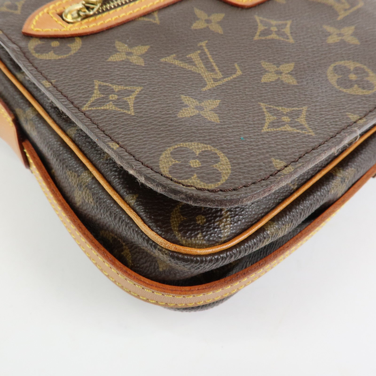 Louis Vuitton Monogram Saint Germain 28 Shoulder Bag M51207