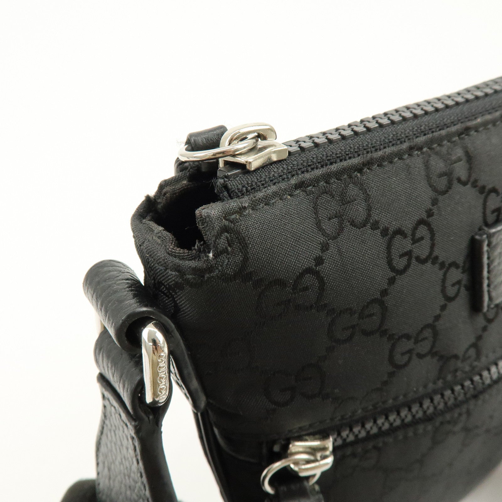 GUCCI GG Nylon Leather Shoulder Bag Crossbody Bag Black 449183