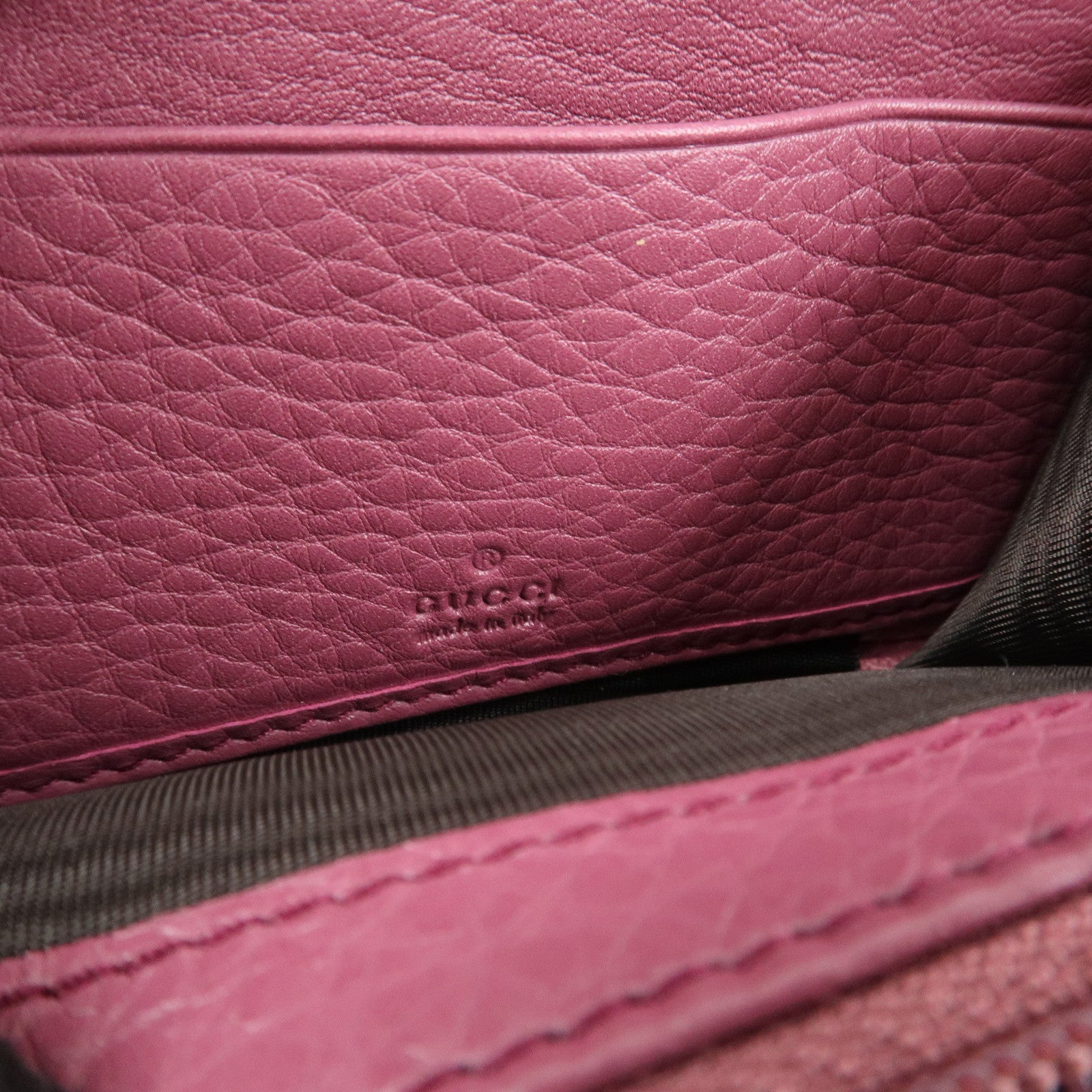 GUCCI SOHO Leather Round Zippy Compact Wallet Purple 351484
