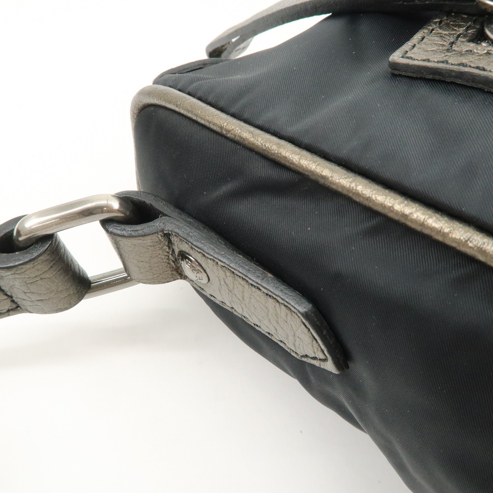 BURBERRY Nylon Leather Shoulder Bag Black Used