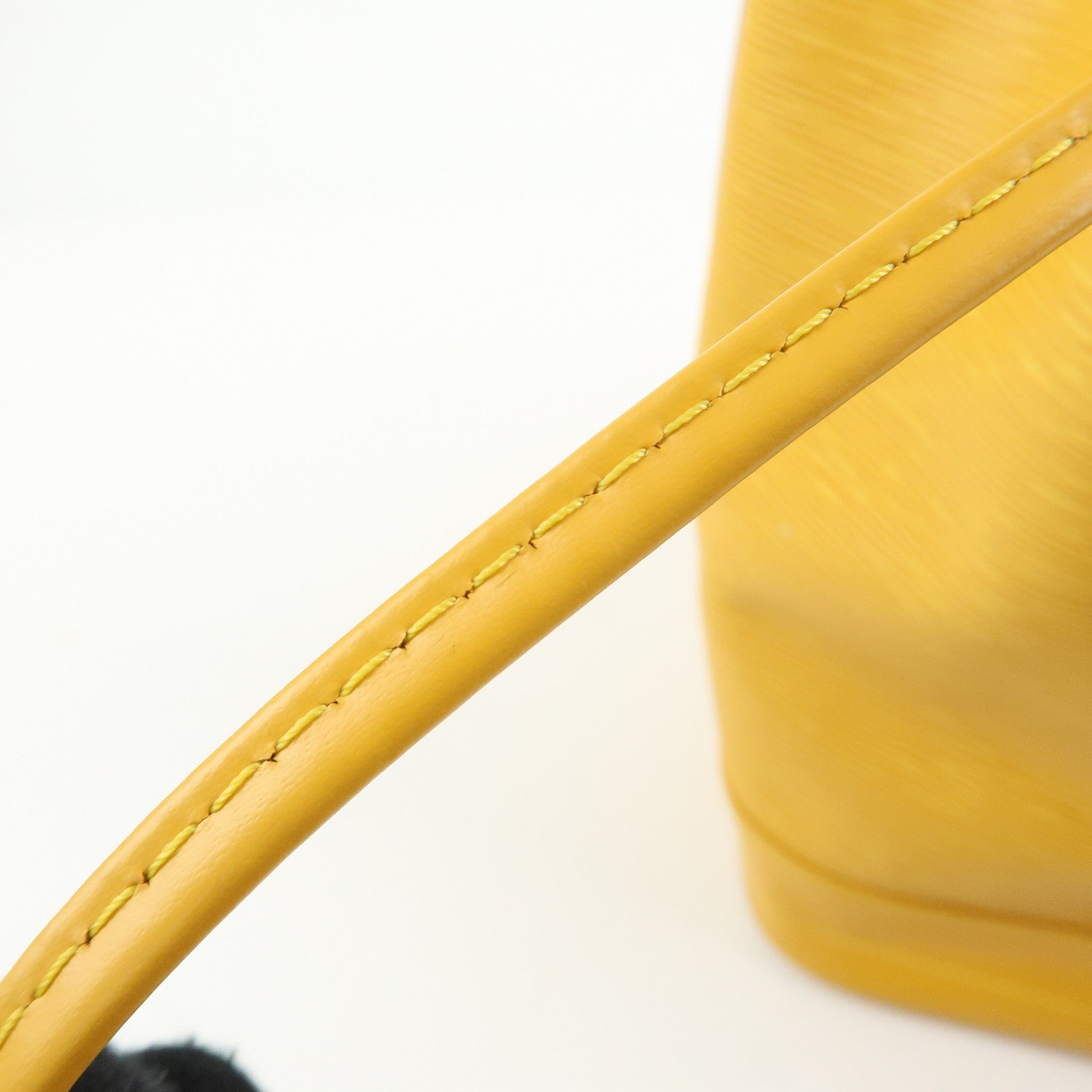 Louis Vuitton Epi Noe Leather Shoulder Bag Tassili Yellow M44009