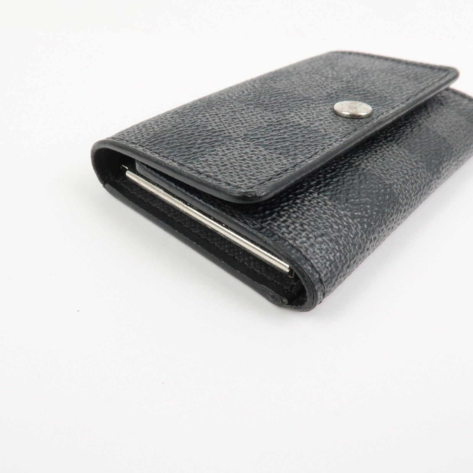 Louis Vuitton Damier Graphite Multicle 6 Key Case Gray Black N62662