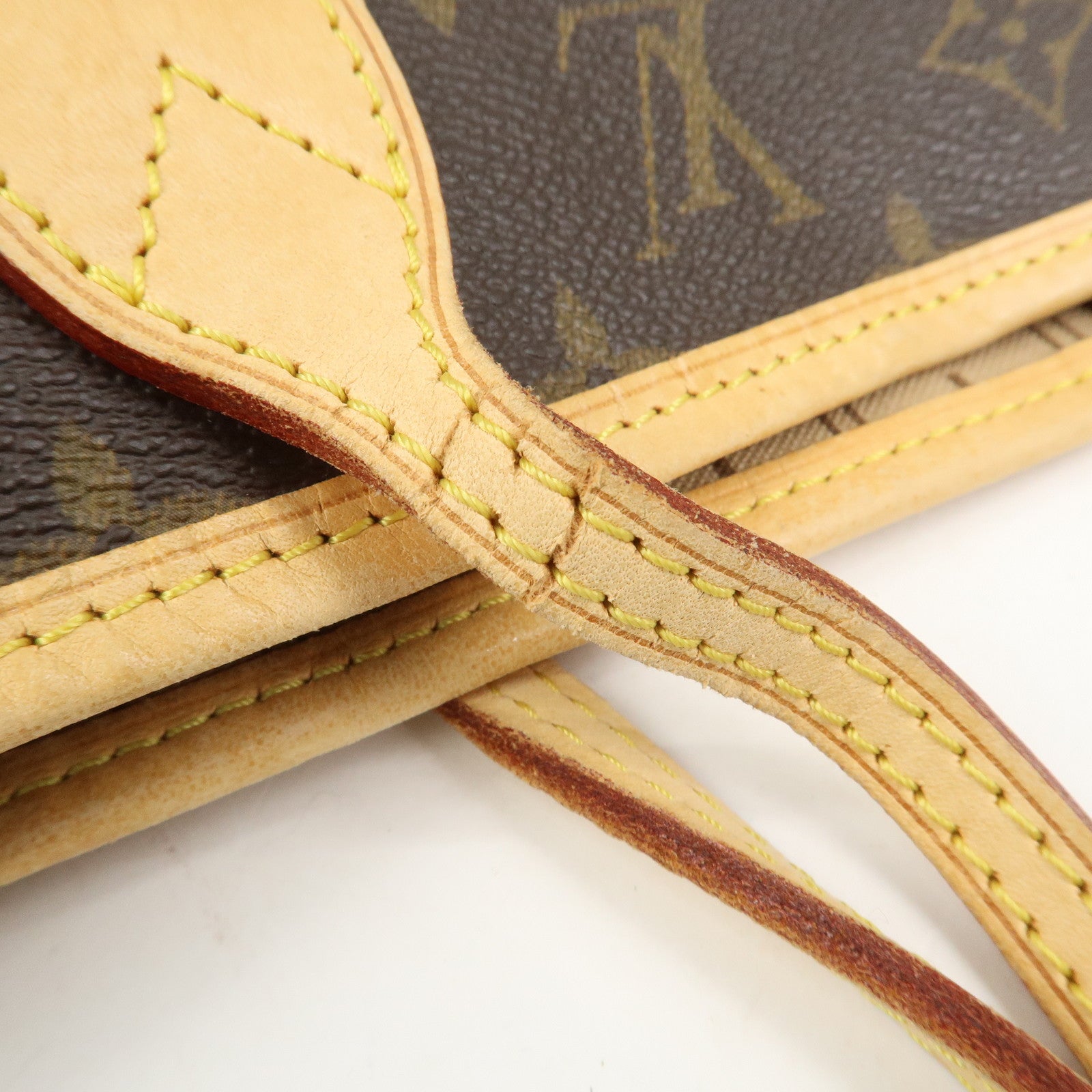 Louis Vuitton Monogram Neverfull MM Tote Bag Brown M40156