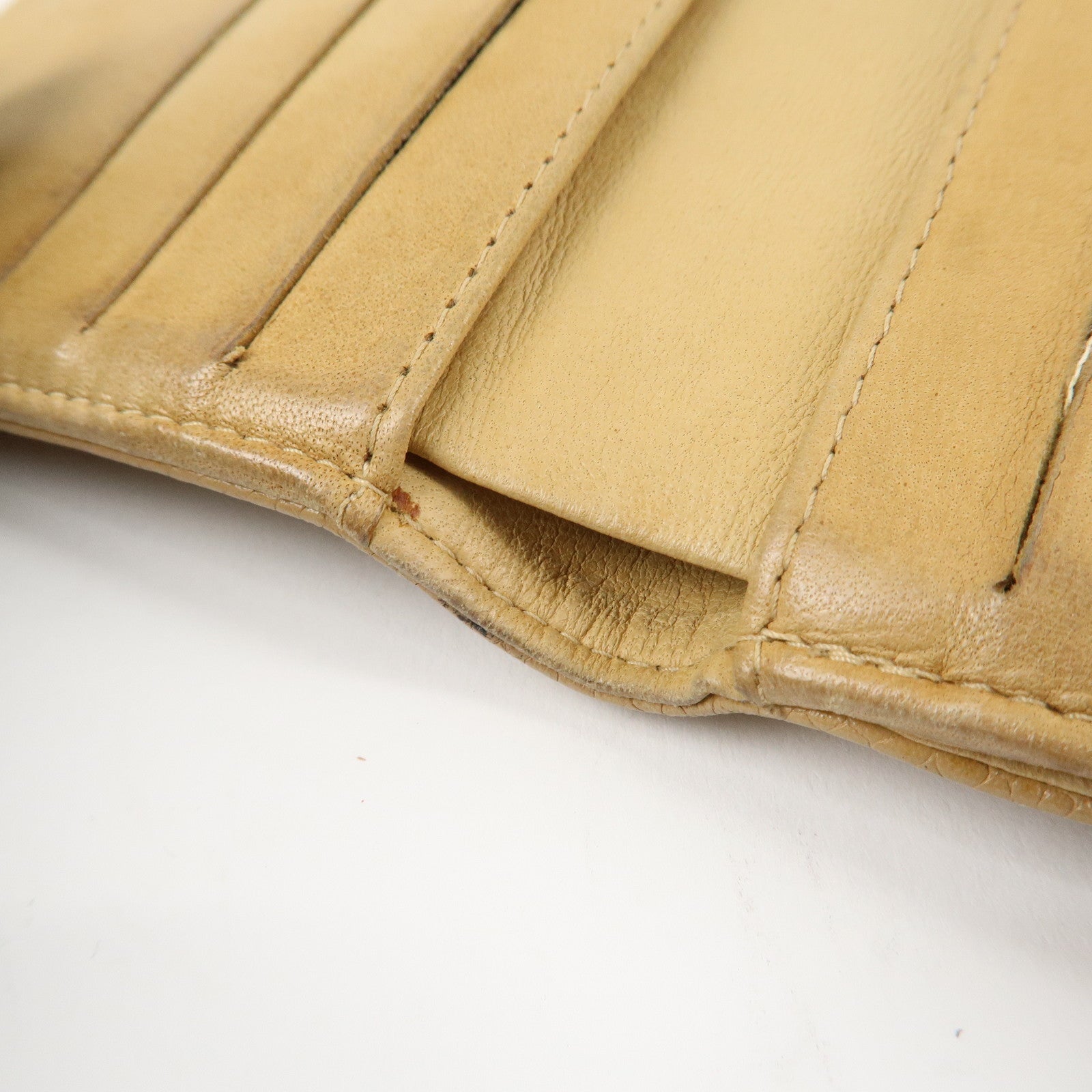 CHANEL COCO Mark Caviarskin W Hook Bi-fold Wallet Beige Used