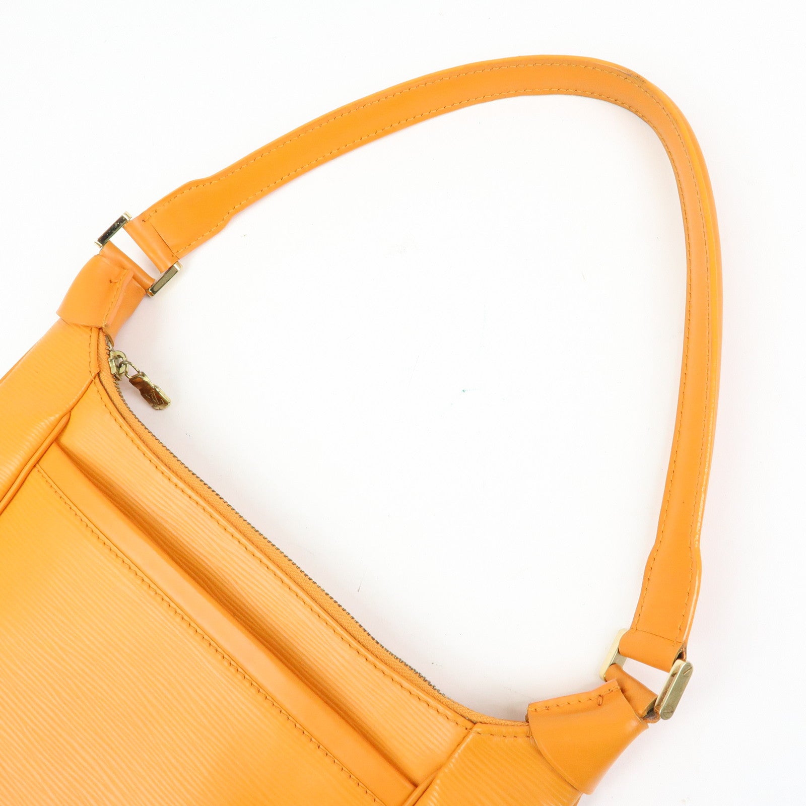 Louis Vuitton Epi Leather Matsy Shoulder Bag Mandarin Orange M5897H