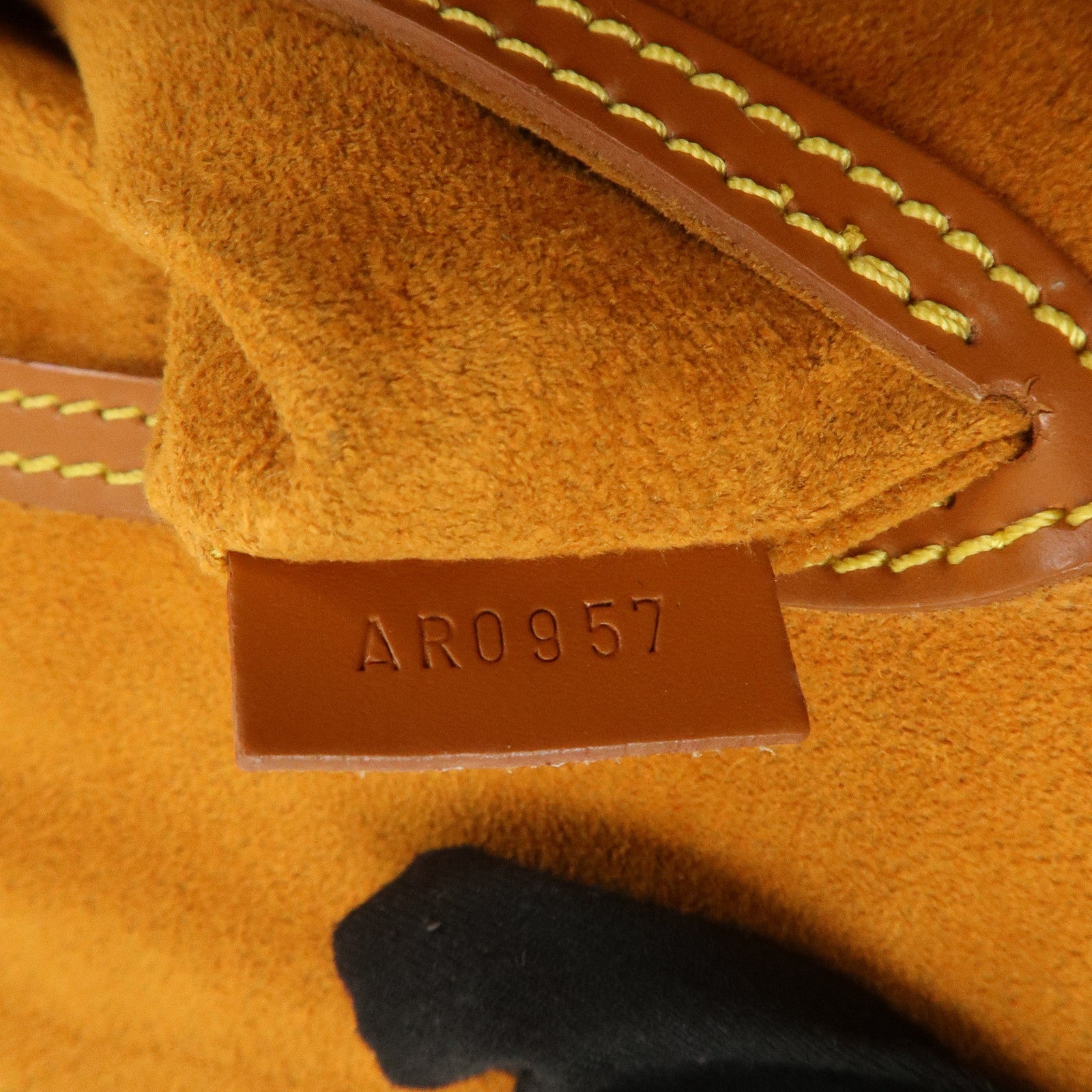 Louis Vuitton Epi Alma Hand Bag Zipang Gold M54148